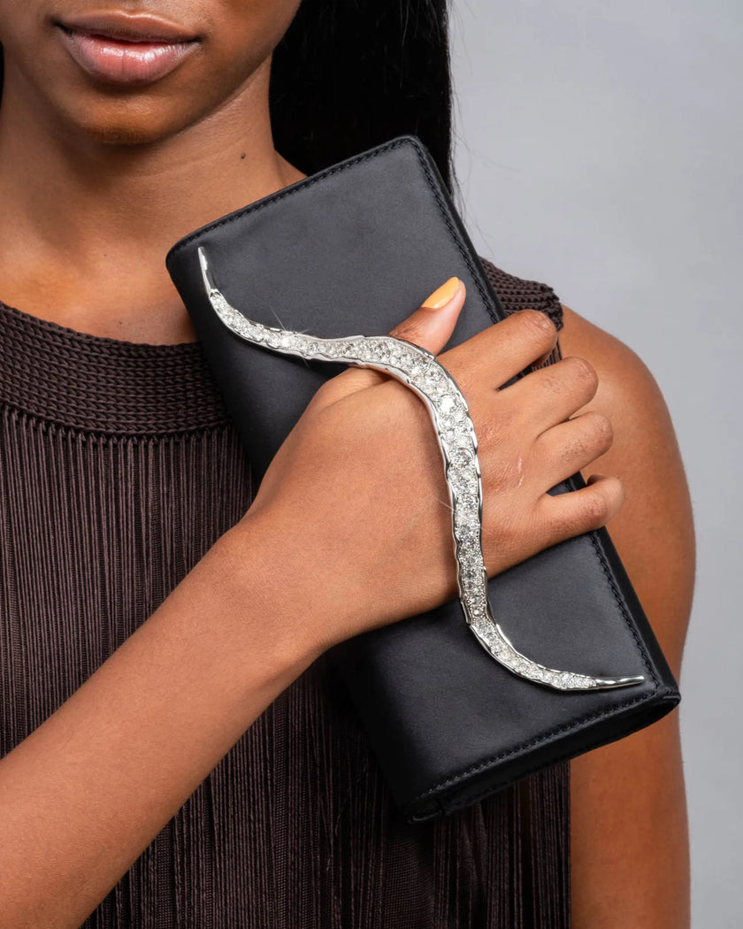 CRYSTAL CURVE CLUTCH