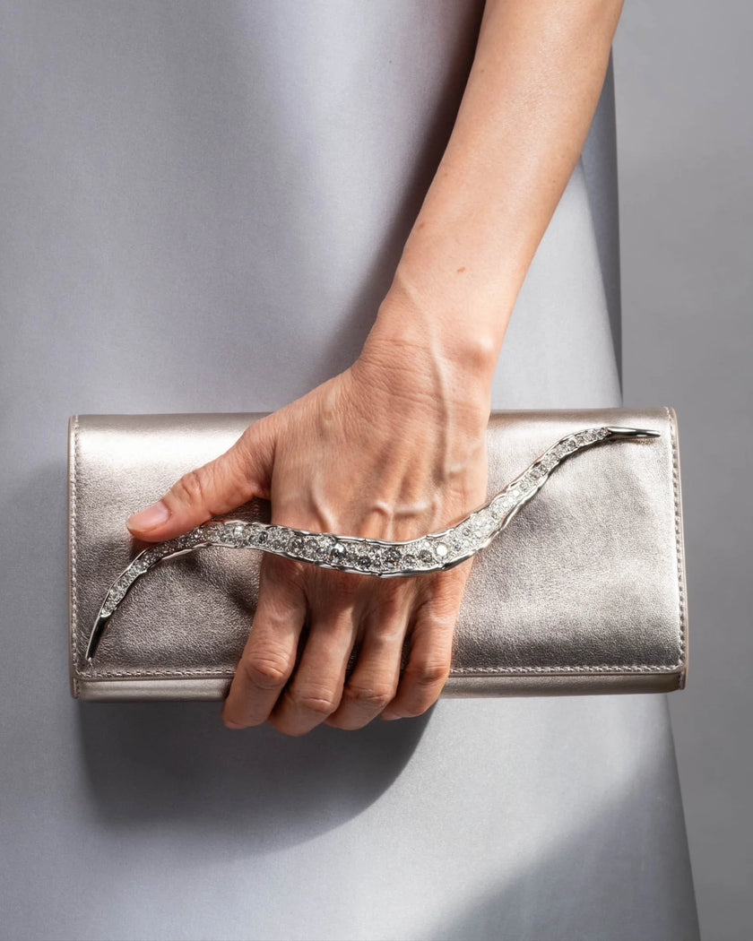 CRYSTAL CURVE CLUTCH