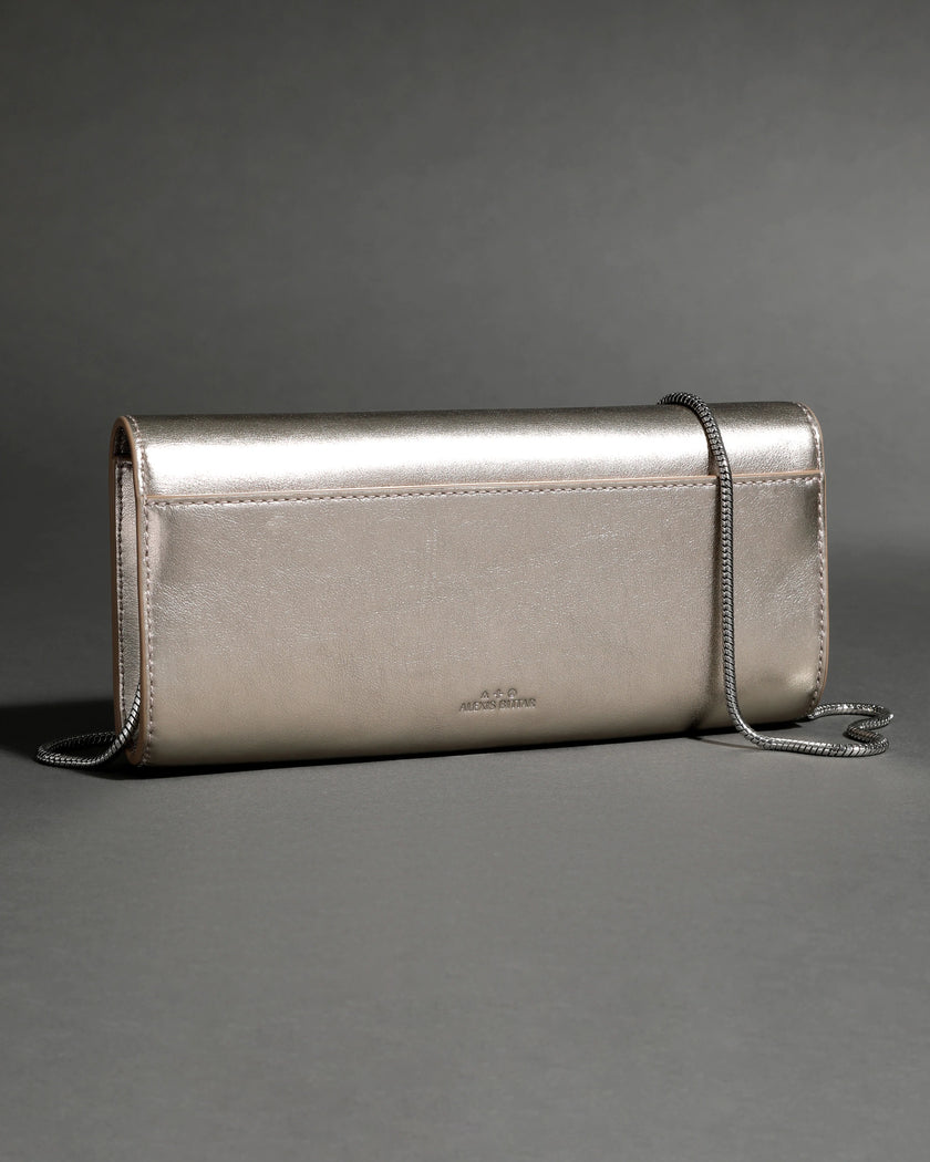 CRYSTAL CURVE CLUTCH