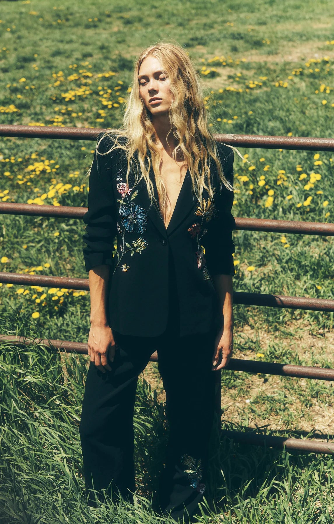 FLORAL MIXED MEDIA SCRUNCHED CHEYENNE BLAZER