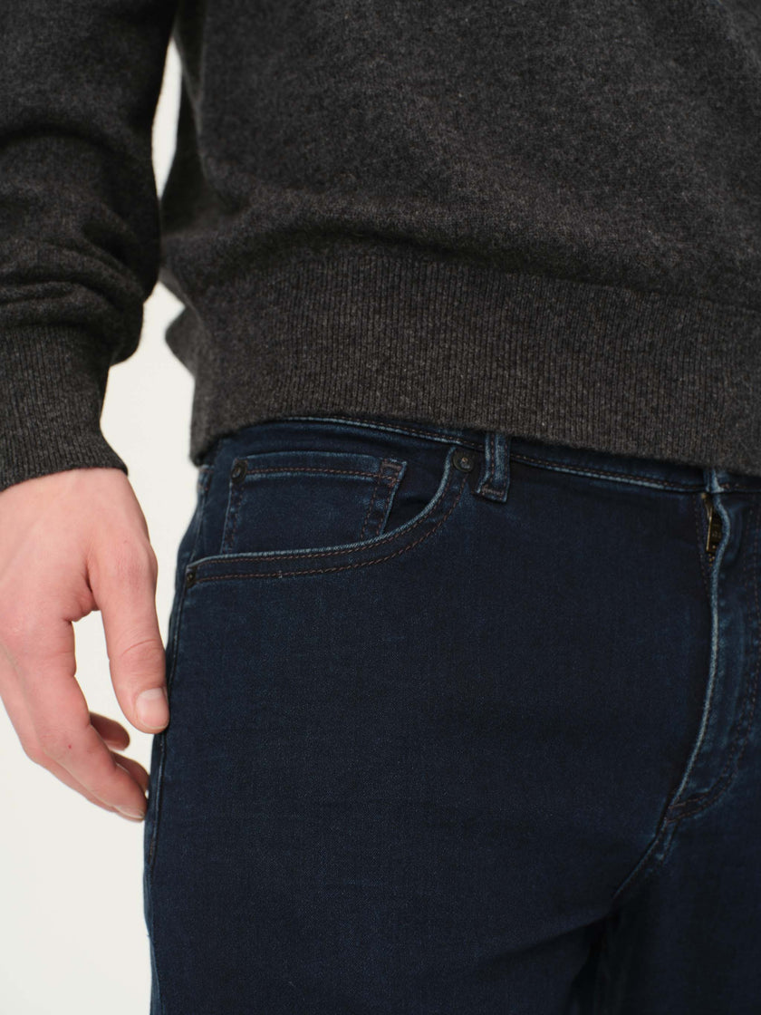 RUSSELL SLIM STRAIGHT JEANS