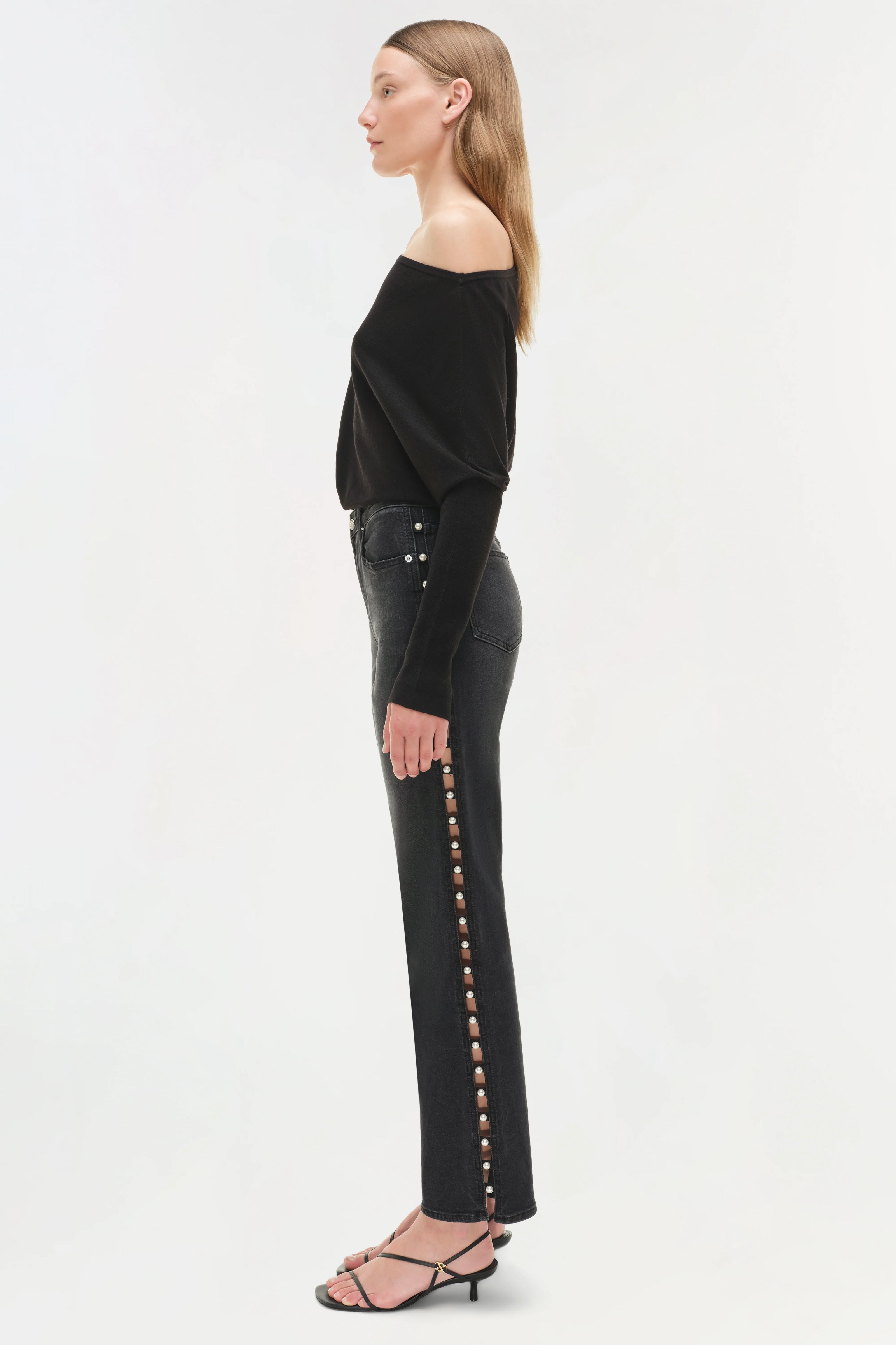 AMELIA STRAIGHT LEG JEAN