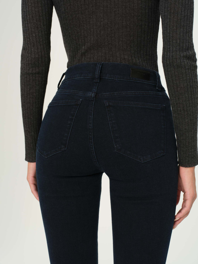MARA STRAIGHT MID RISE INSTASCULPT ANKLE JEANS IN FLATIRON
