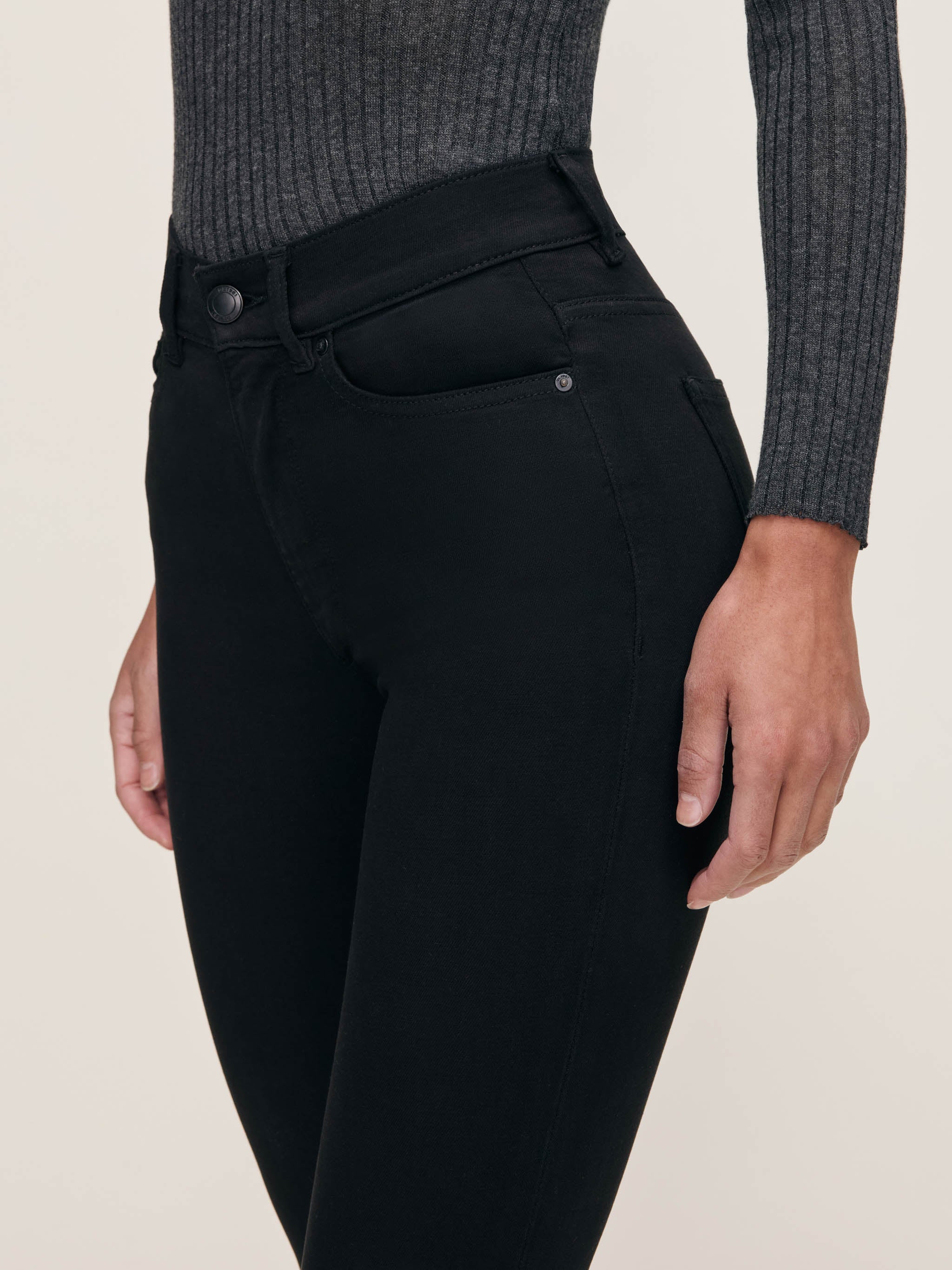 BRIDGET BOOT HIGH RISE INSTASCULPT CROP JEANS IN HAIL