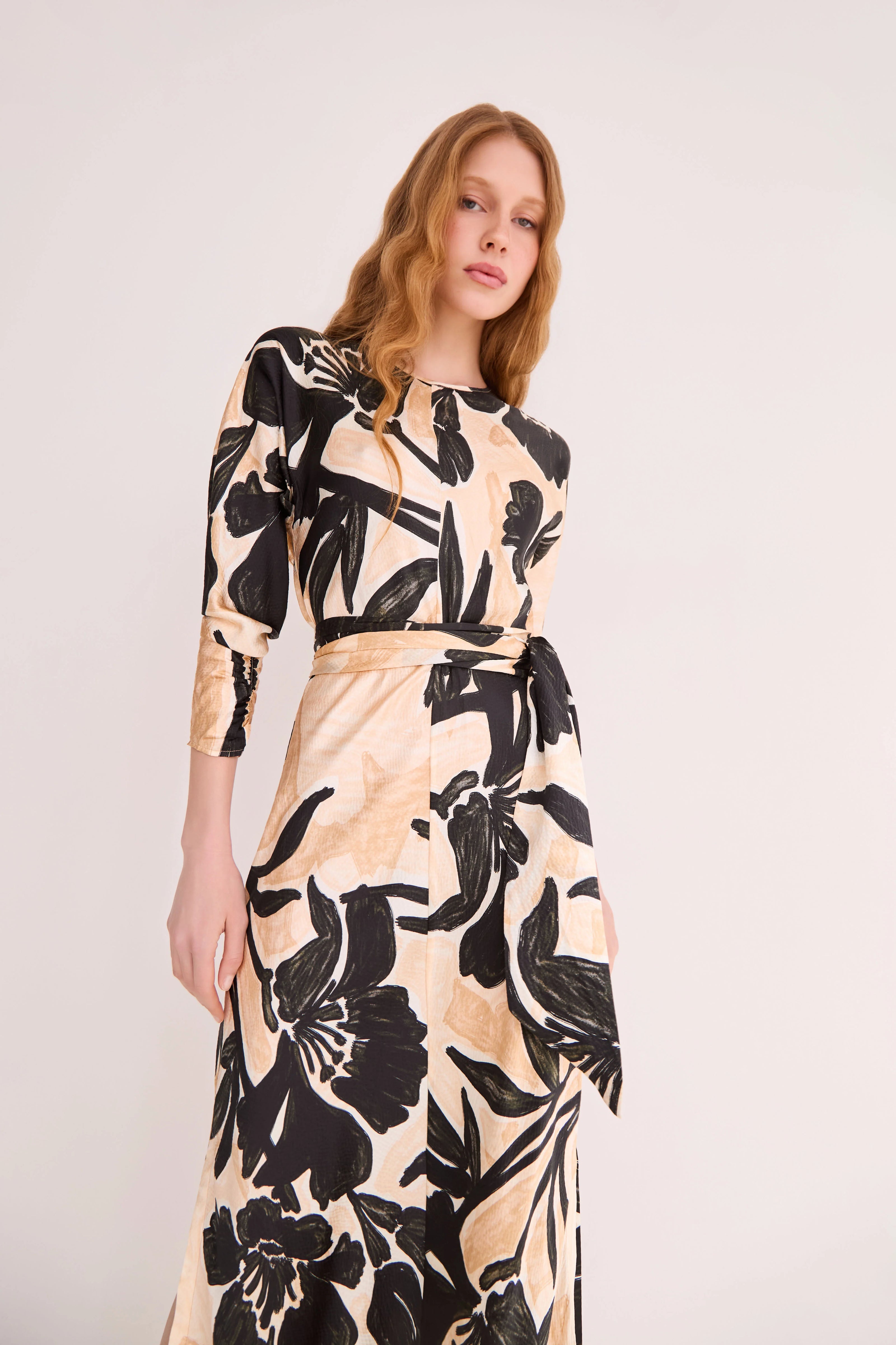 MONTGOMERY MIDI DRESS IN FLORA SHADOW GINGER