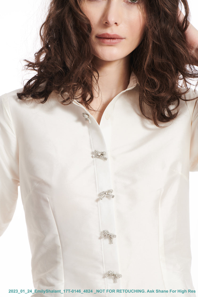 LONG SLEEVE COLLAR BLOUSE WITH BOW BUTTONS