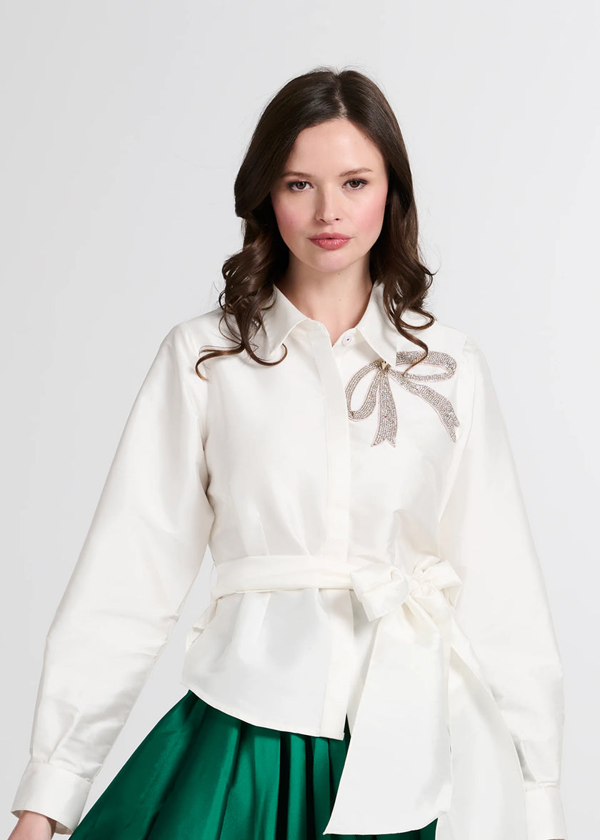 CRYSTAL BOW APPLIQUE BLOUSE