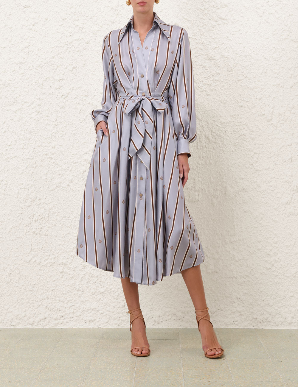 EMBLEM TUCK MIDI DRESS