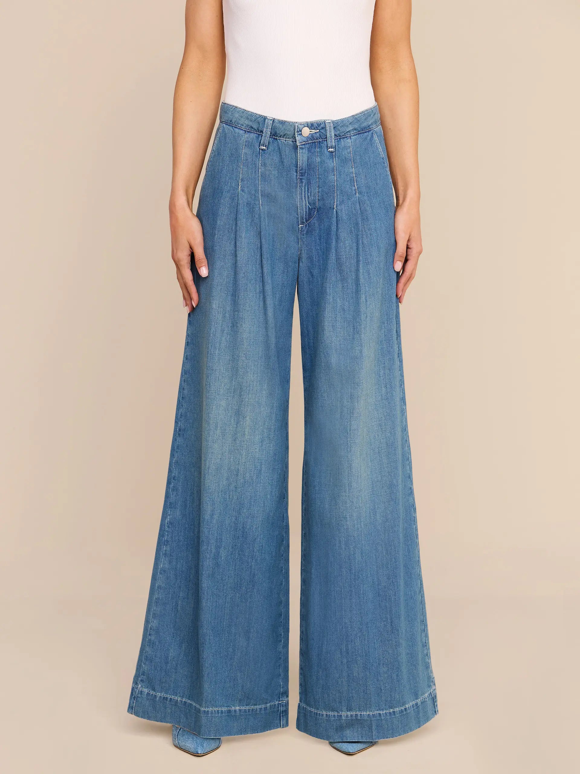 JAYANI PLEATED WIDE LEG JEAN