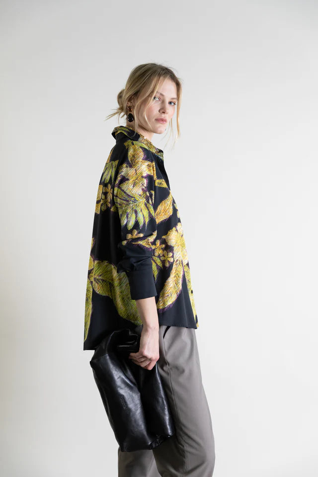 GILDED WHISPER SILK BLOUSE WITH TRIPLE SNAP CUFF