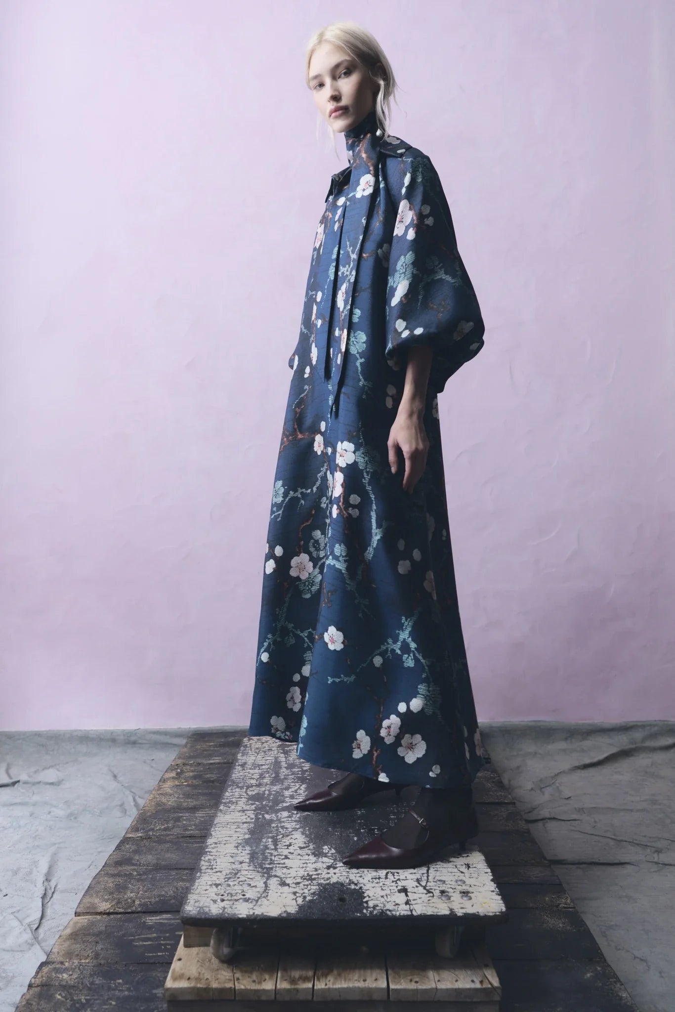 FLOWY LONG PUFF SLEEVE DRESS IN ALMOND BLOSSOM