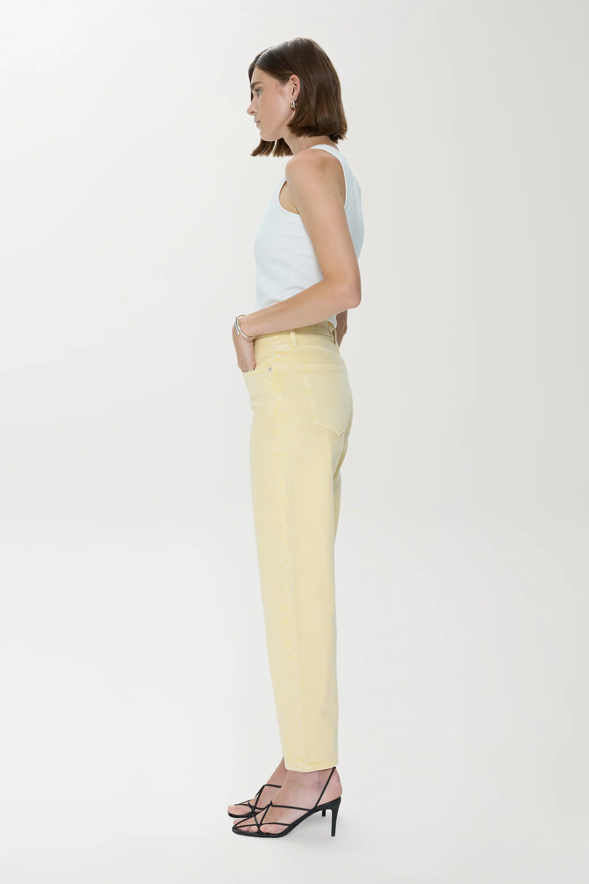 LEXI MID RISE BOWED STRAIGHT JEAN IN DAY GLOW