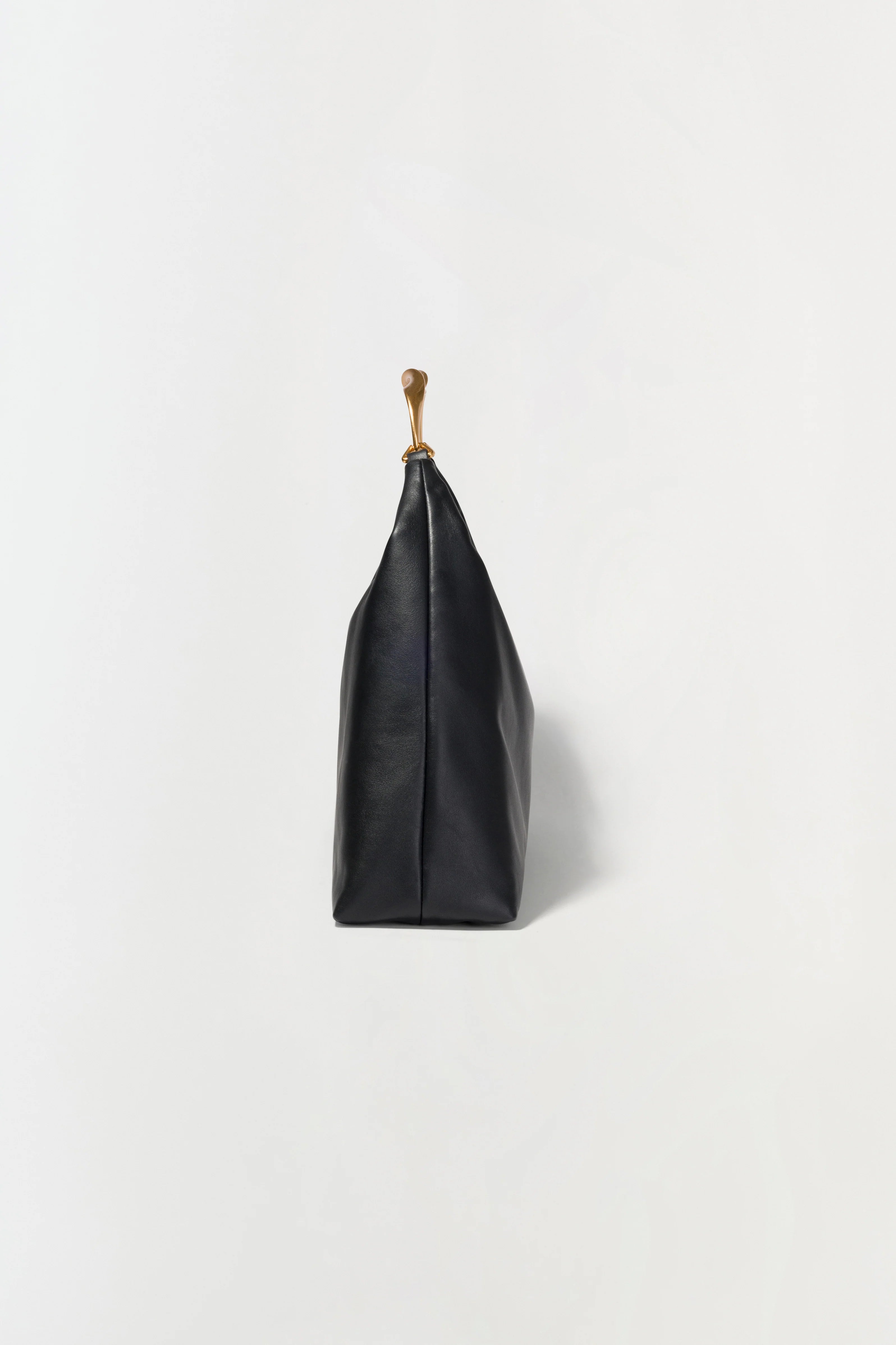 TWIST LEATHER HOBO