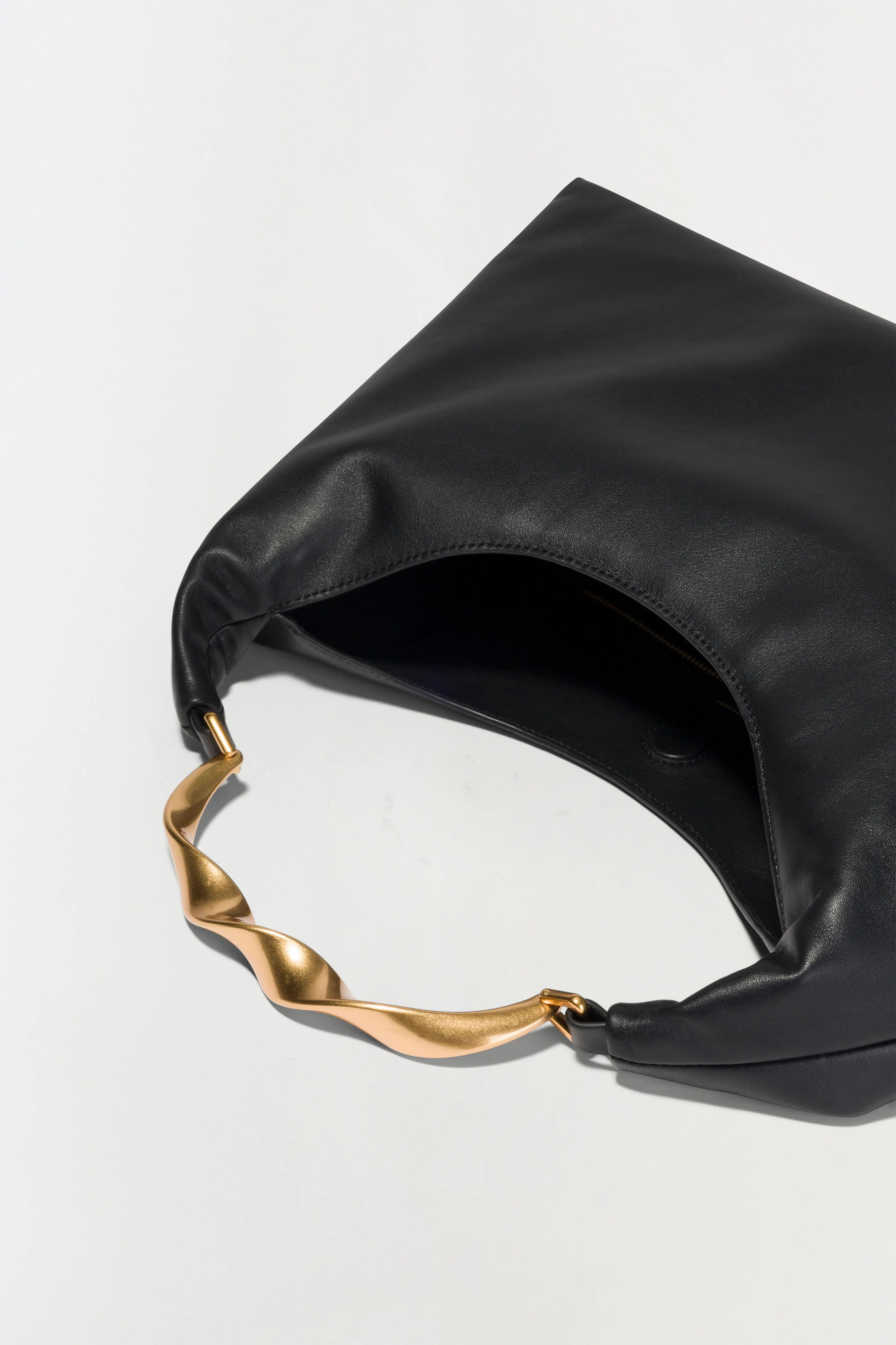 TWIST LEATHER HOBO