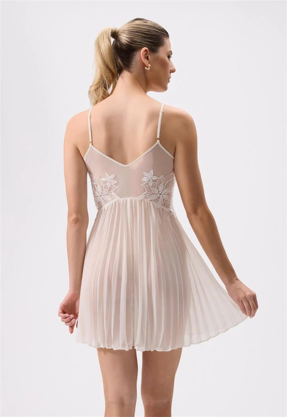 DELIGHT CHEMISE