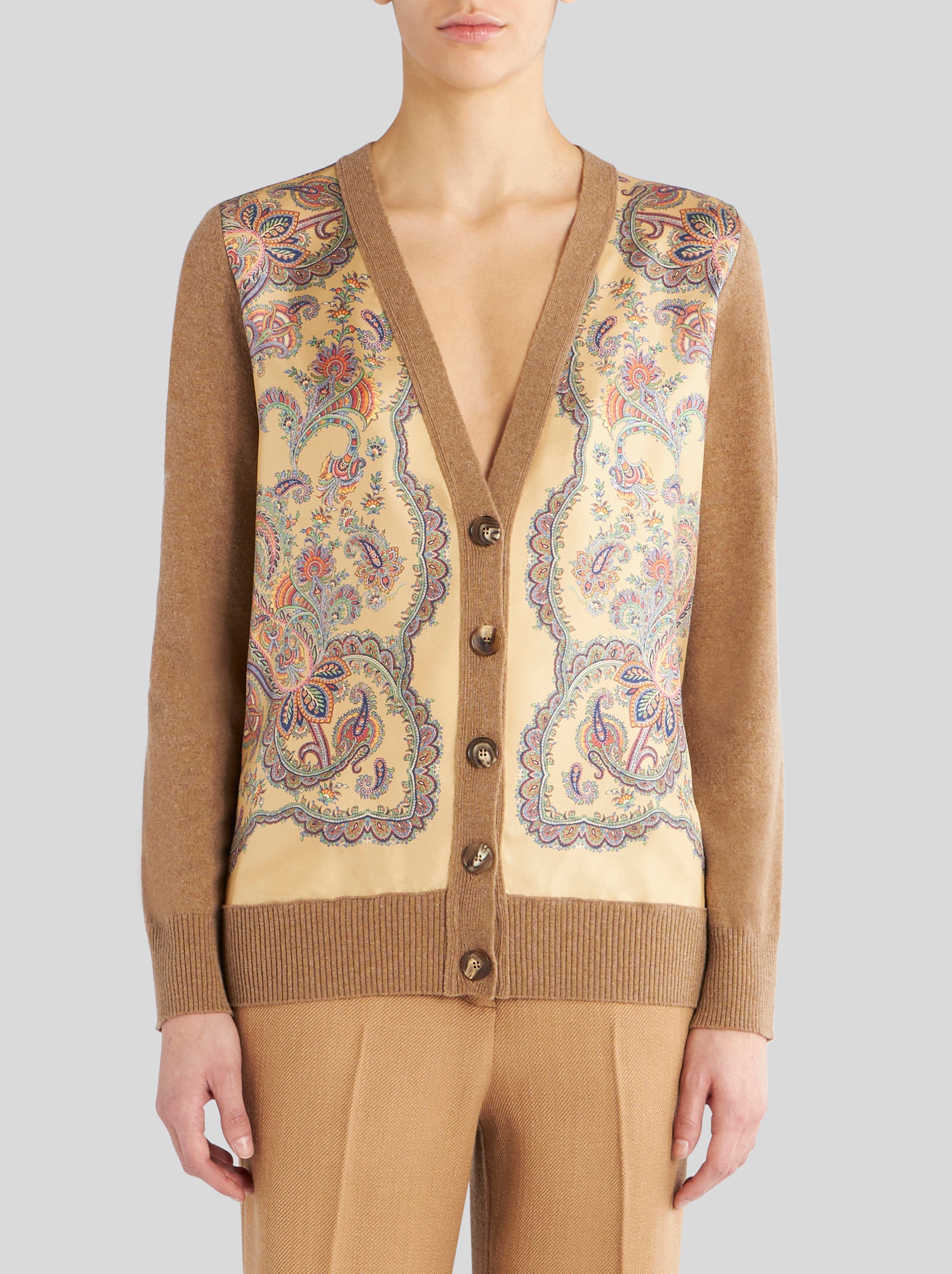 CLASSIC CARDIGAN