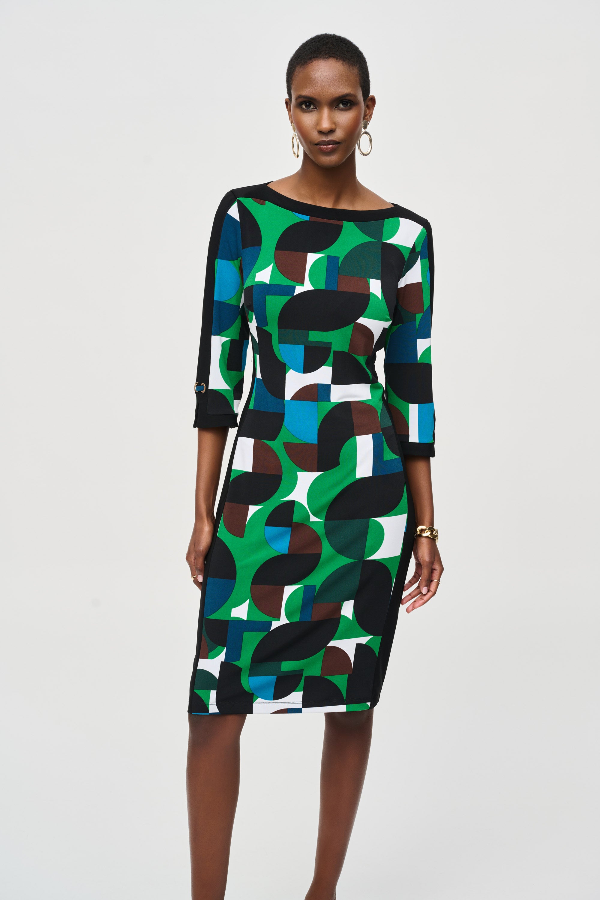 SILKY KNIT GEOMETRIC PRINT SHEATH DRESS