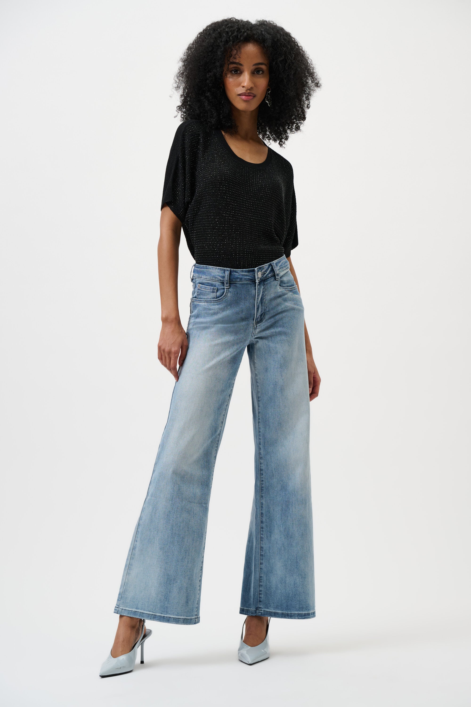 GOLDIE CLASSIC WIDE LEG STRETCH JEANS IN LIGHT BLUE