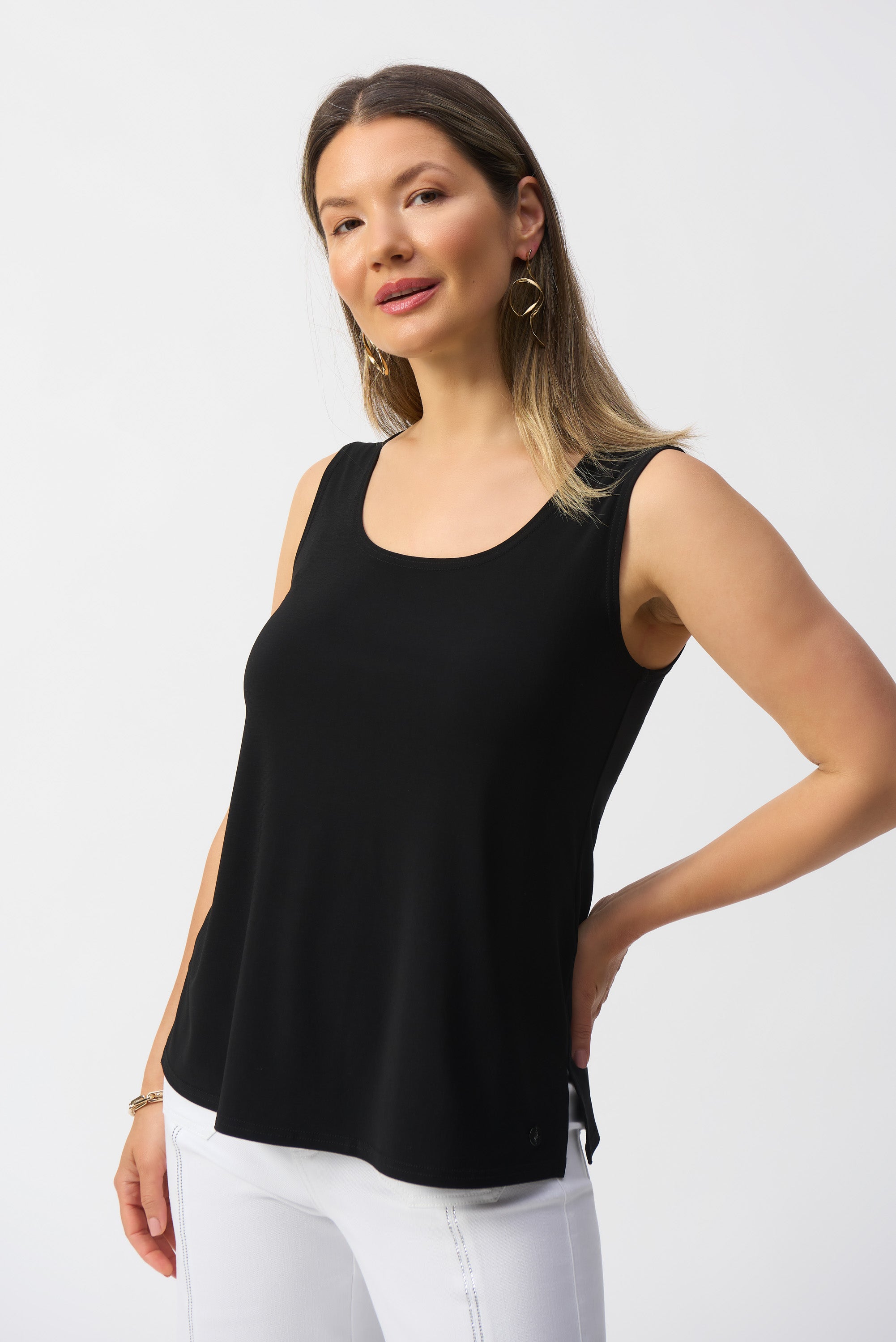 SILKY KNIT SCOOP NECK CAMISOLE