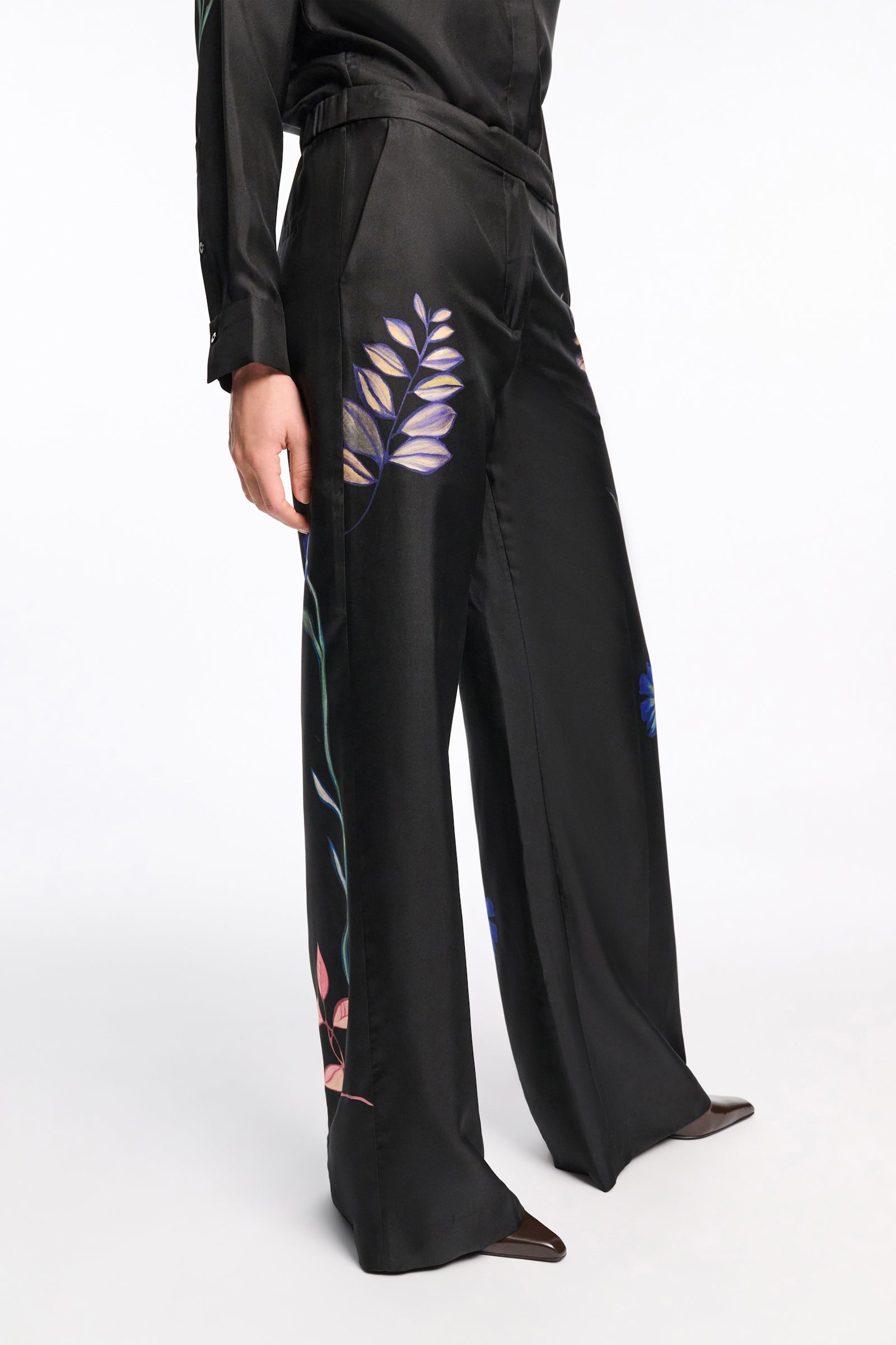 SEDUCTIVE BLOOM PANTS