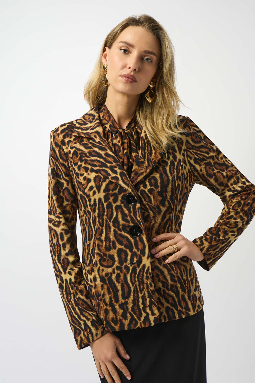 SILKY KNIT ANIMAL PRINT FITTED BLAZER