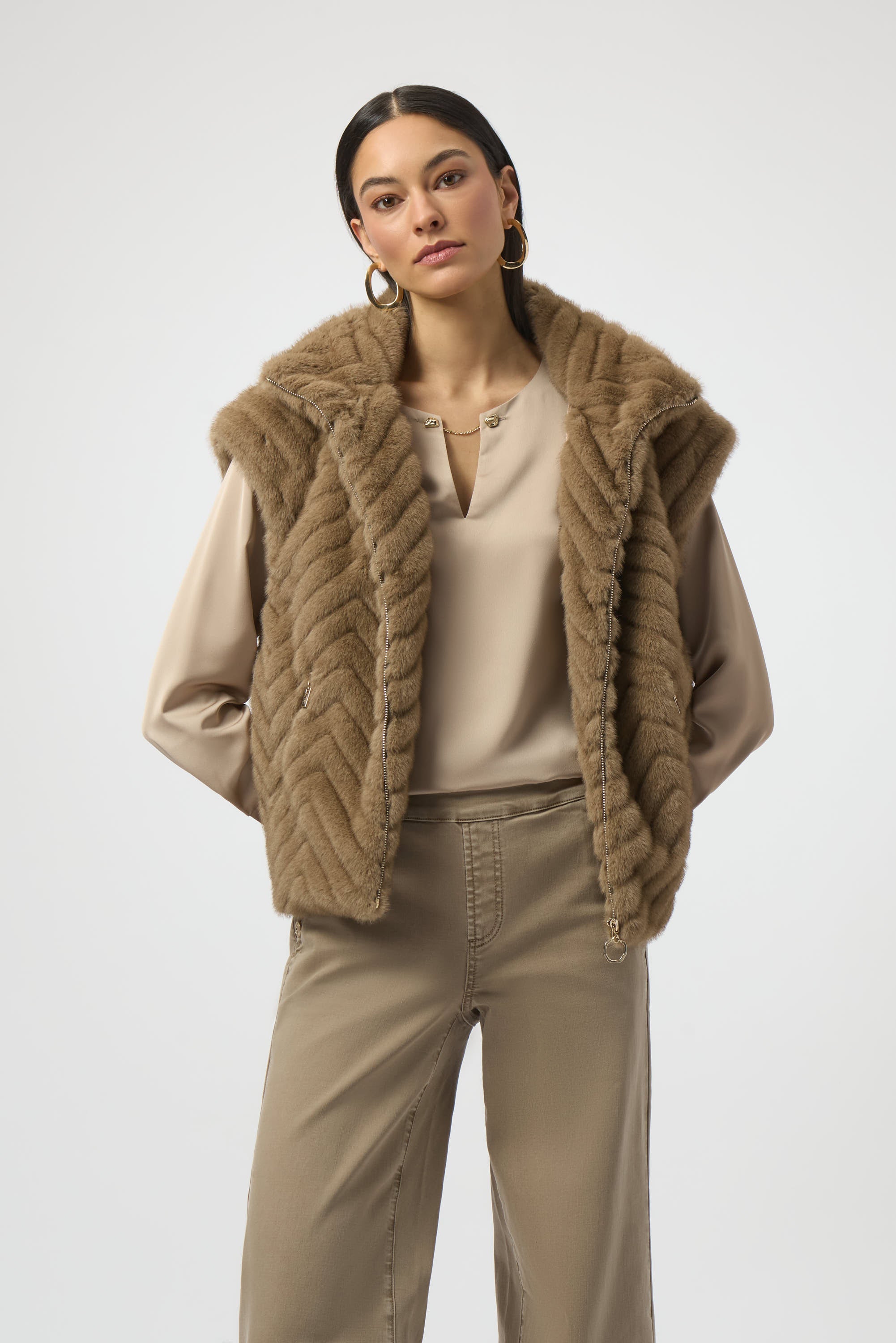 CHEVRON FAUX FUR MOCK NECK VEST