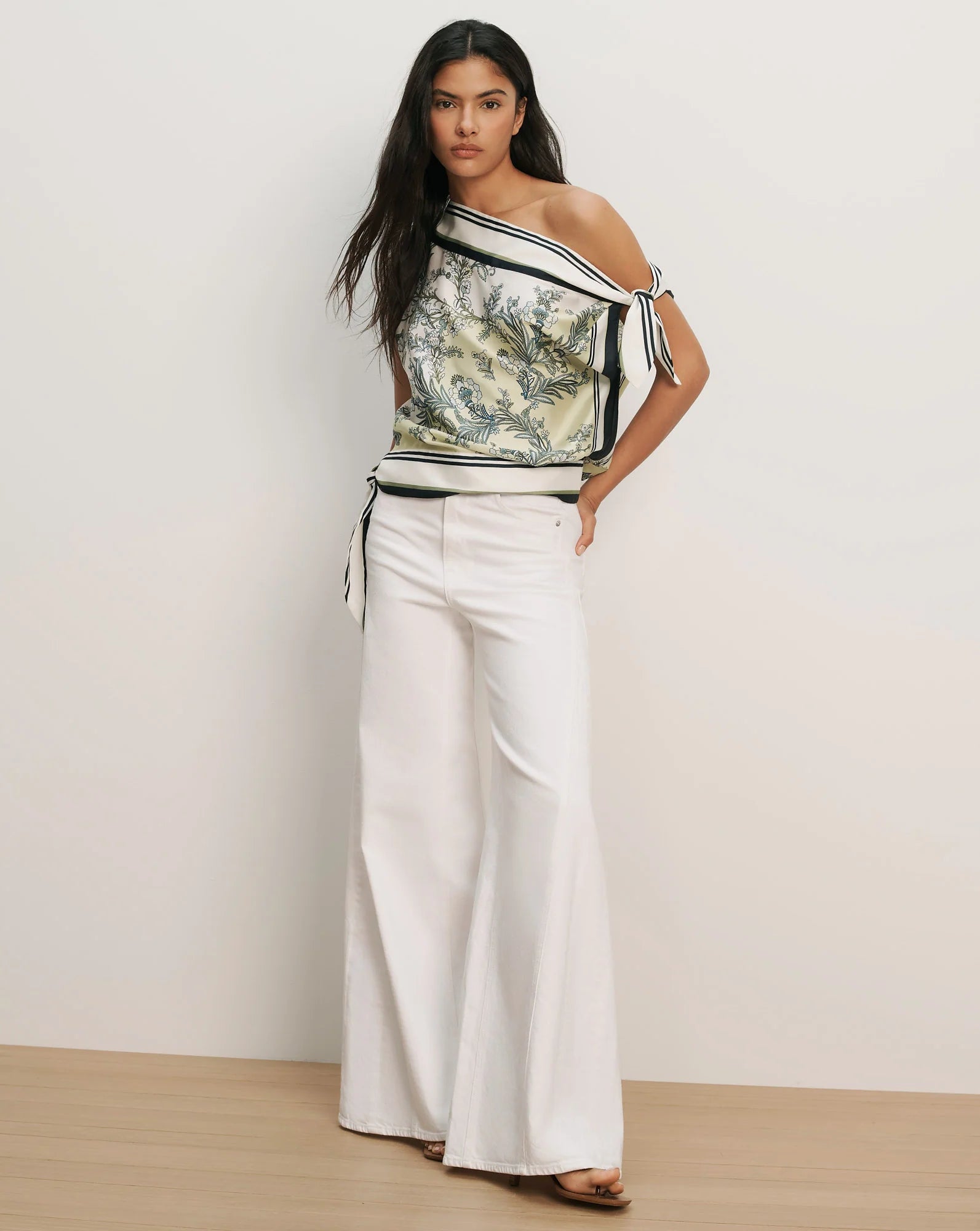 TARI ONE SHOULDER BLOUSE