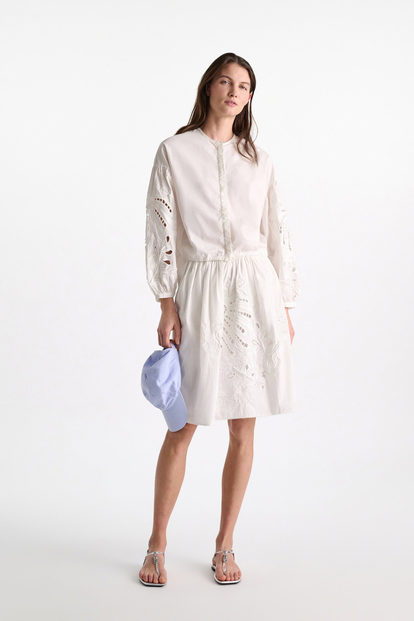 EMBROIDERED BEAUTY BLOUSE IN PURE WHITE