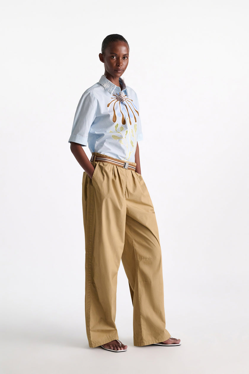 POPLIN POWER PLEATED PANTS IN GARMENT WASHED COTTON POPLIN