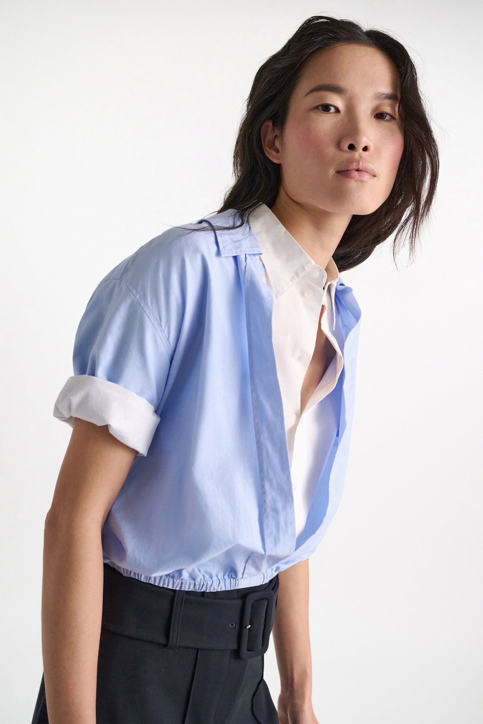POWERFUL EASE BLOUSE IN OXFORD BLOUSE