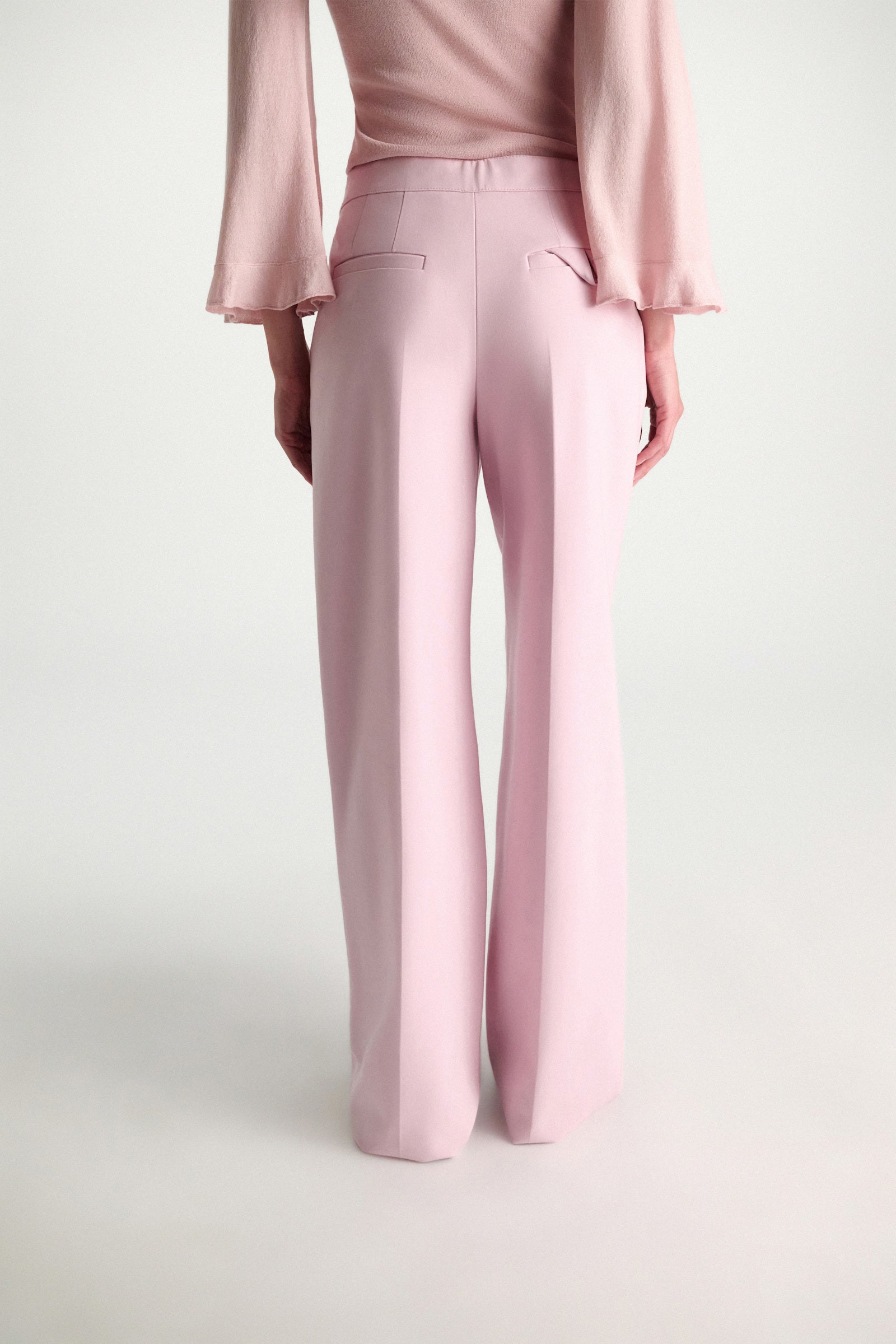 EMOTIONAL ESSENCE BELTED PANTS IN PUNTO MILANO