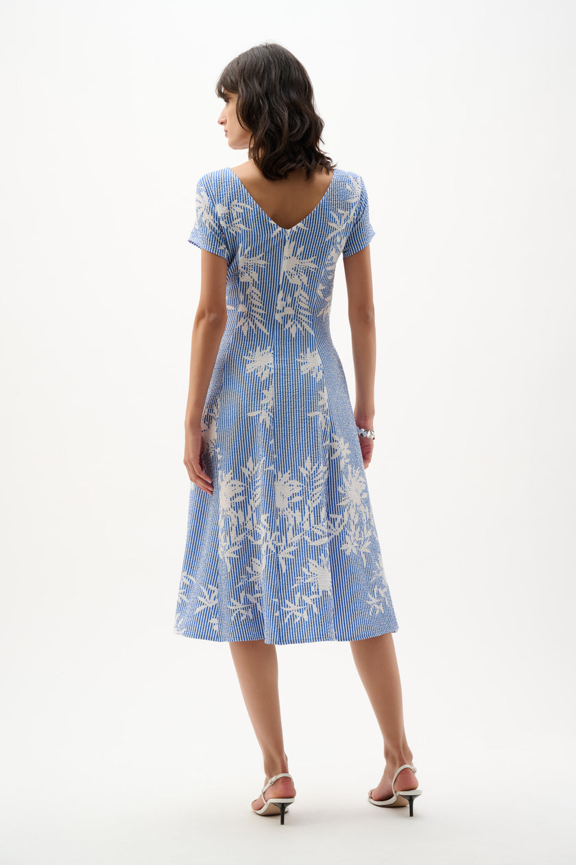 WOVEN SEERSUCKER FLORAL PRINT FIT AND FLARE DRESS