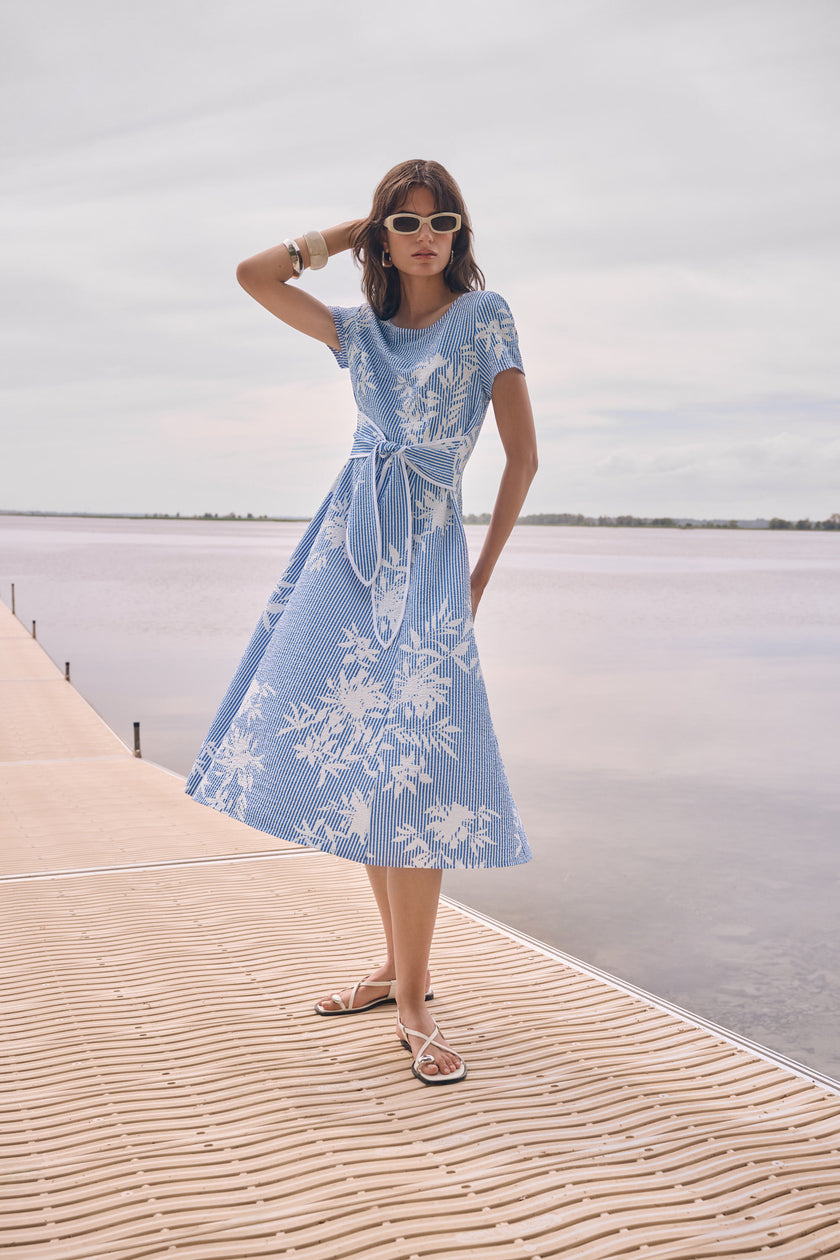WOVEN SEERSUCKER FLORAL PRINT FIT AND FLARE DRESS