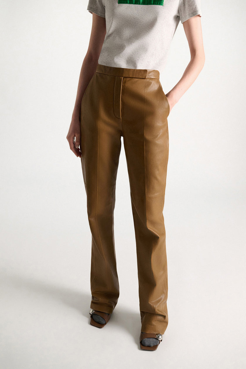 SLEEK STATEMENT FULL LENGTH LEATHER FLARES PANT