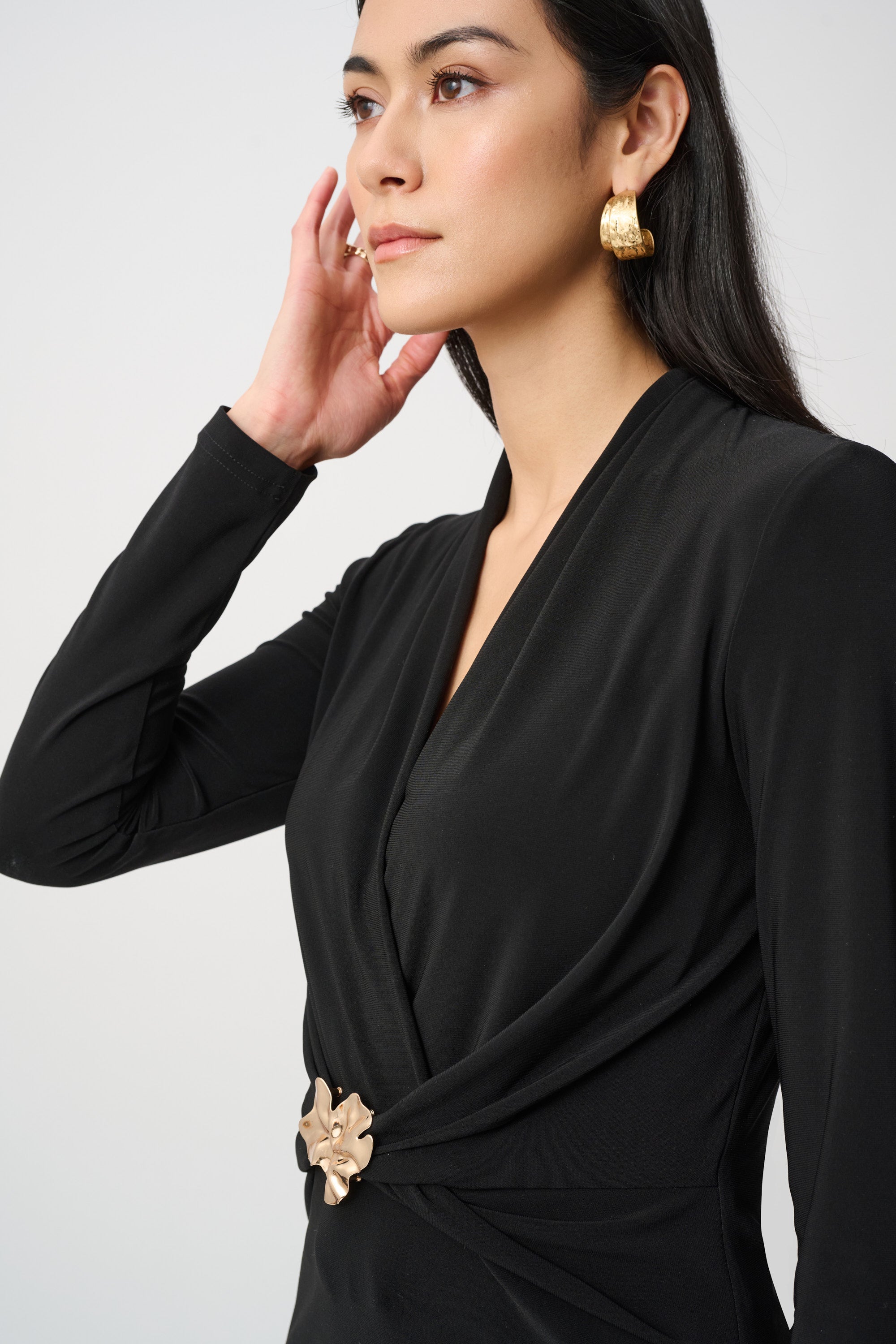 SILKY KNIT TWIST WRAP TOP