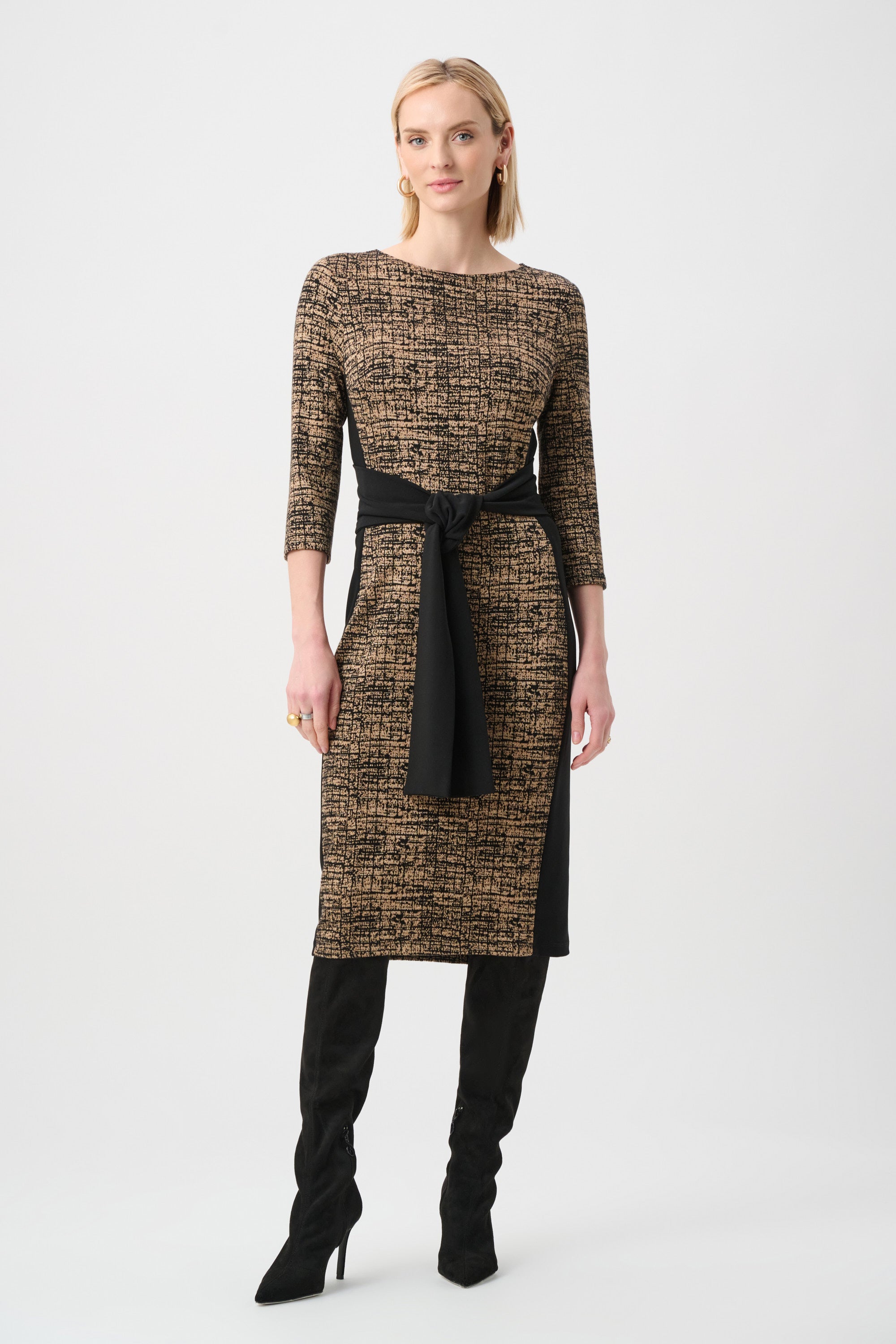 ABSTRACT JACQUARD KNIT SHEATH DRESS