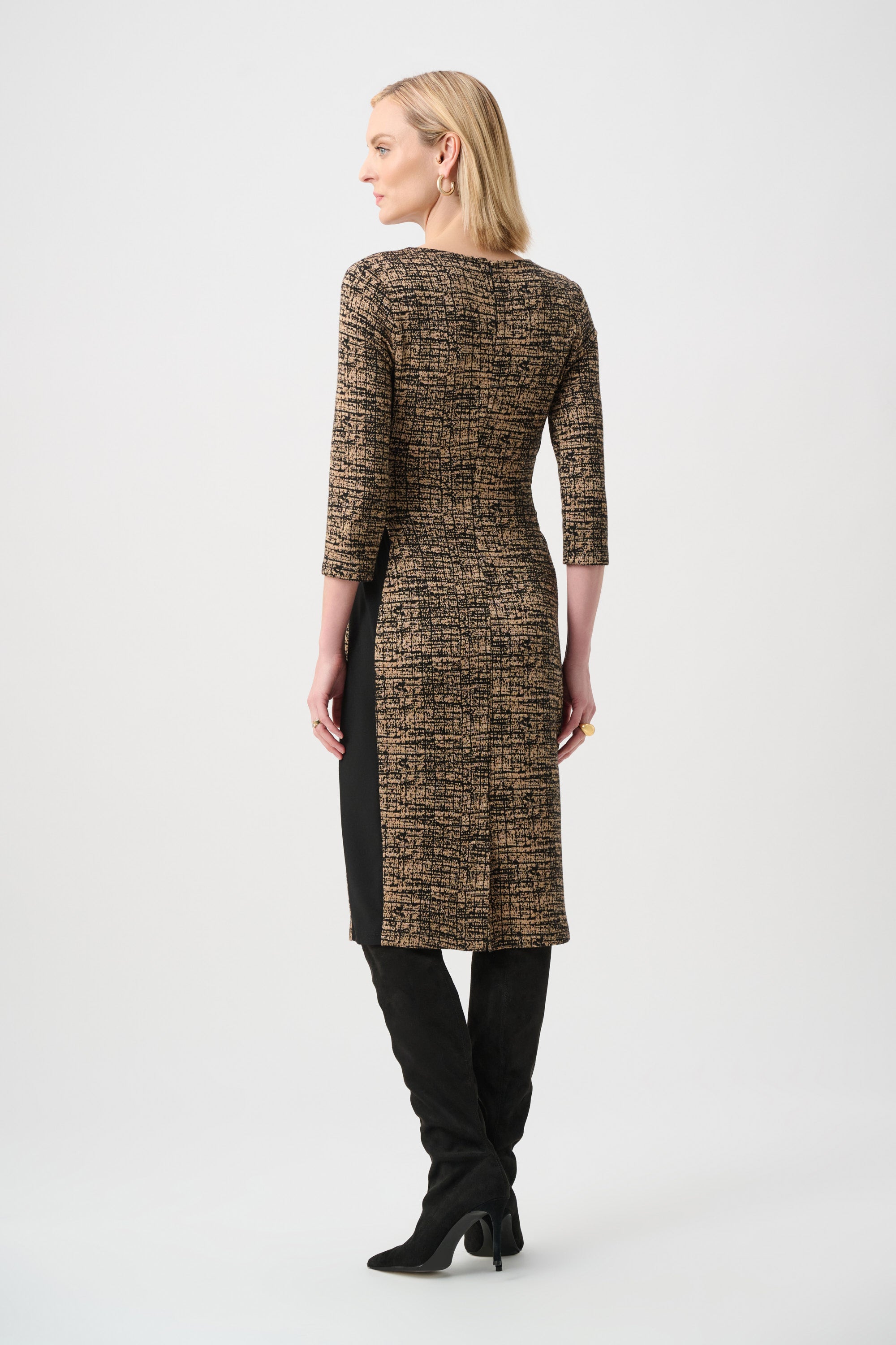 ABSTRACT JACQUARD KNIT SHEATH DRESS
