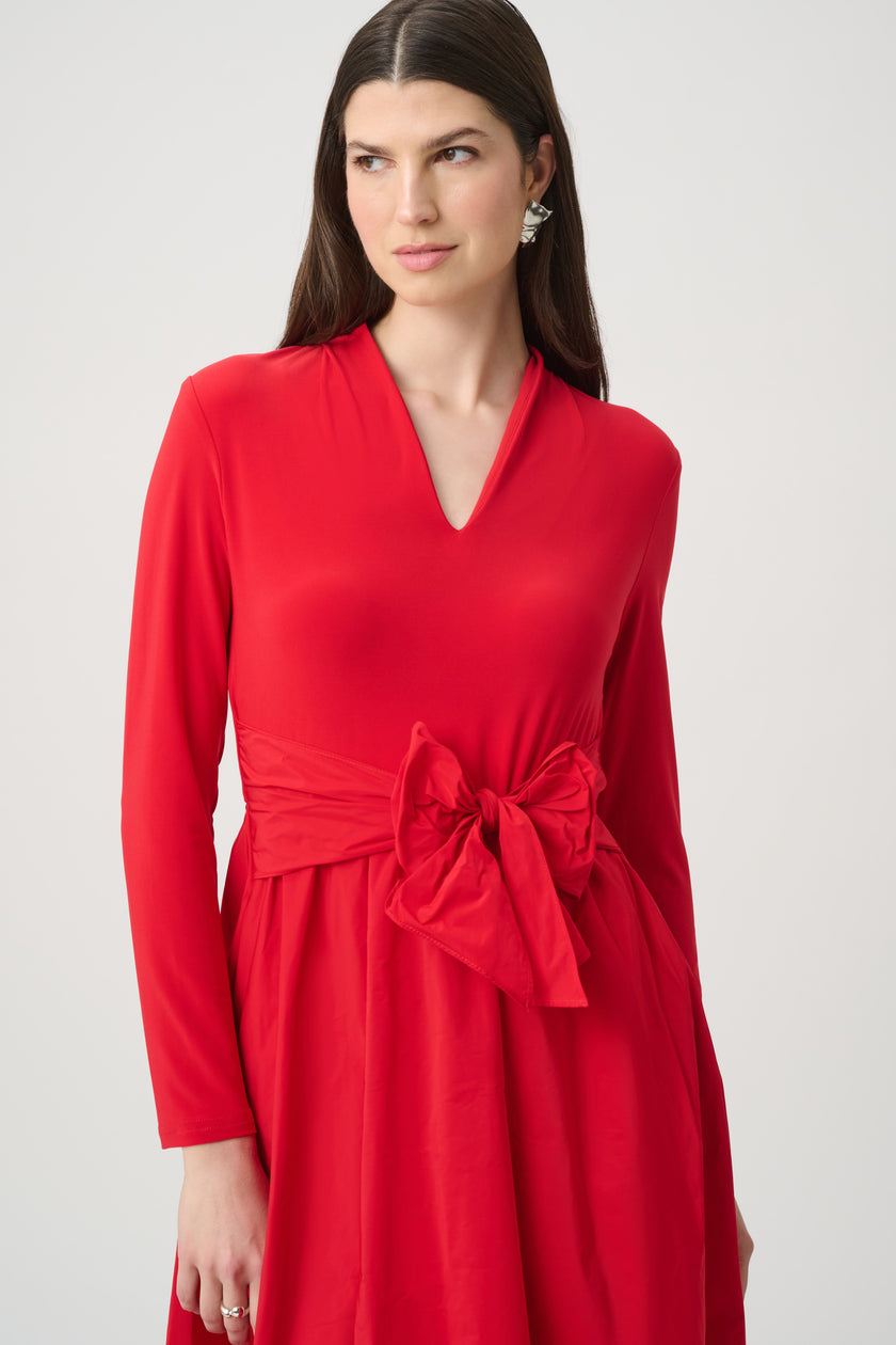 FIT AND FLARE VNECK DRESS