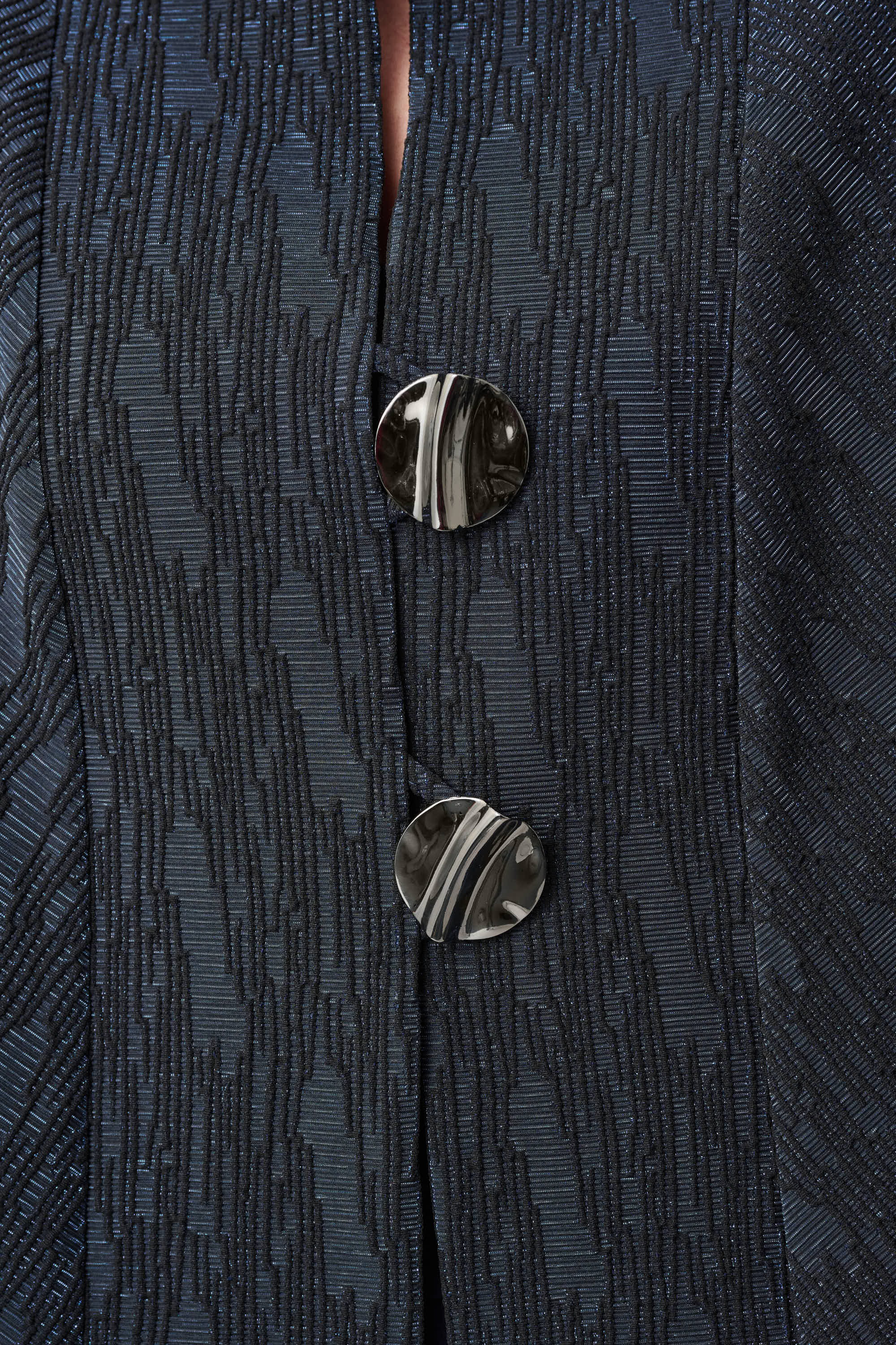 SIGNATURE FOIL TEXTURED JACQUARD TRAPEZE JACKET