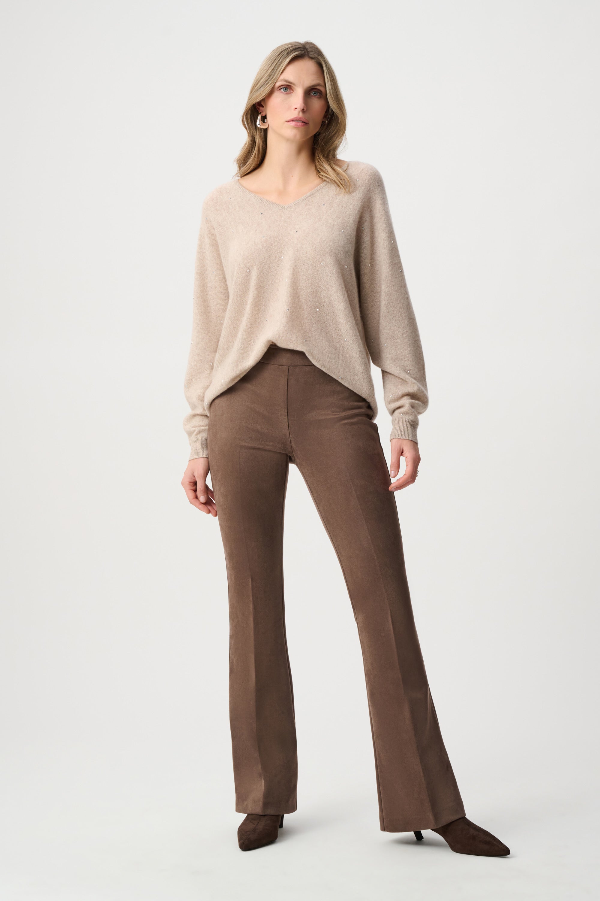 CASHMERE BOXY SWEATER WITH RHINESTONE DETAIL IN OATMEAL