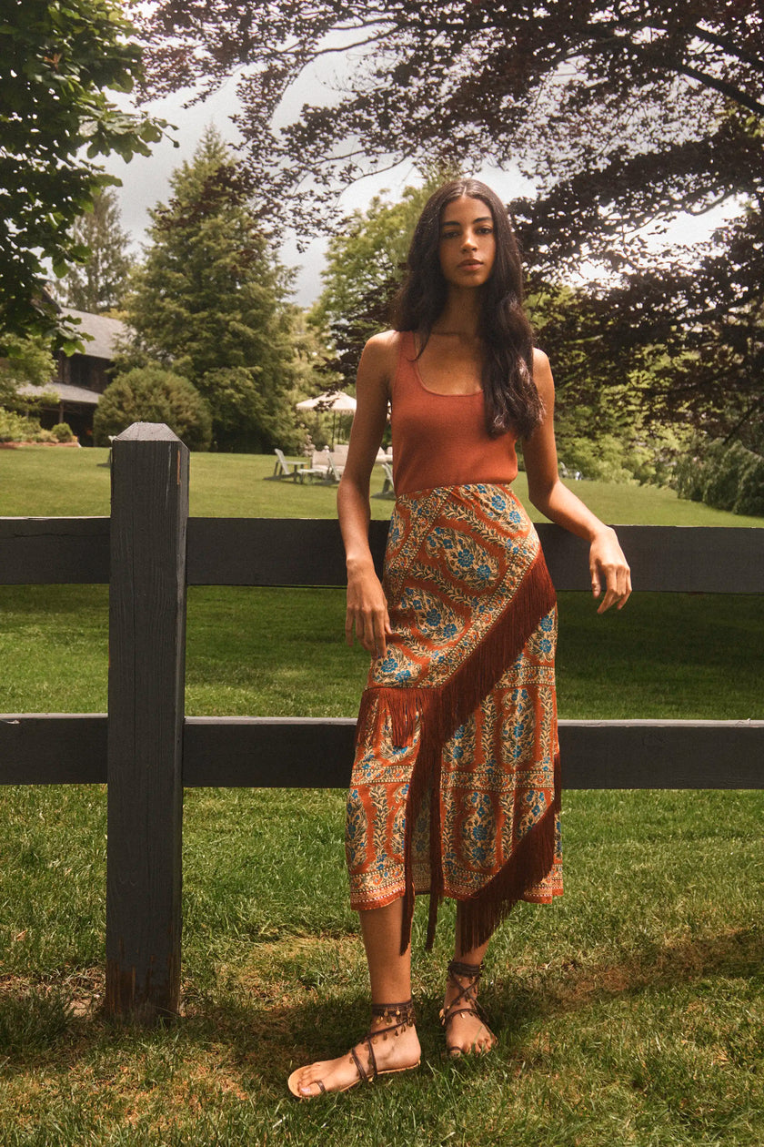 ALLYNE SKIRT IN AMBER GLEN BROWN