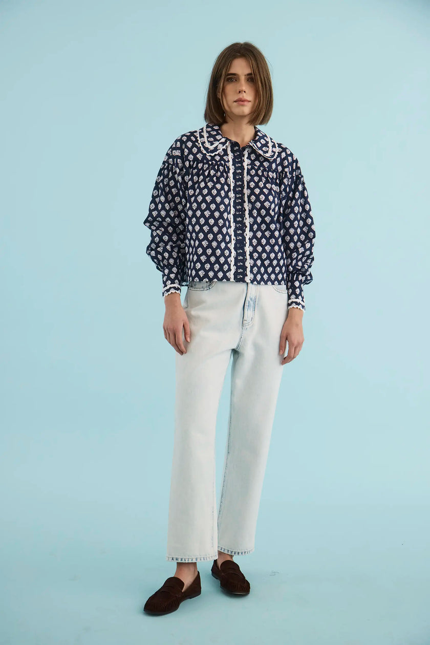 FINCH TOP IN THISTLE AND VINE BLUE