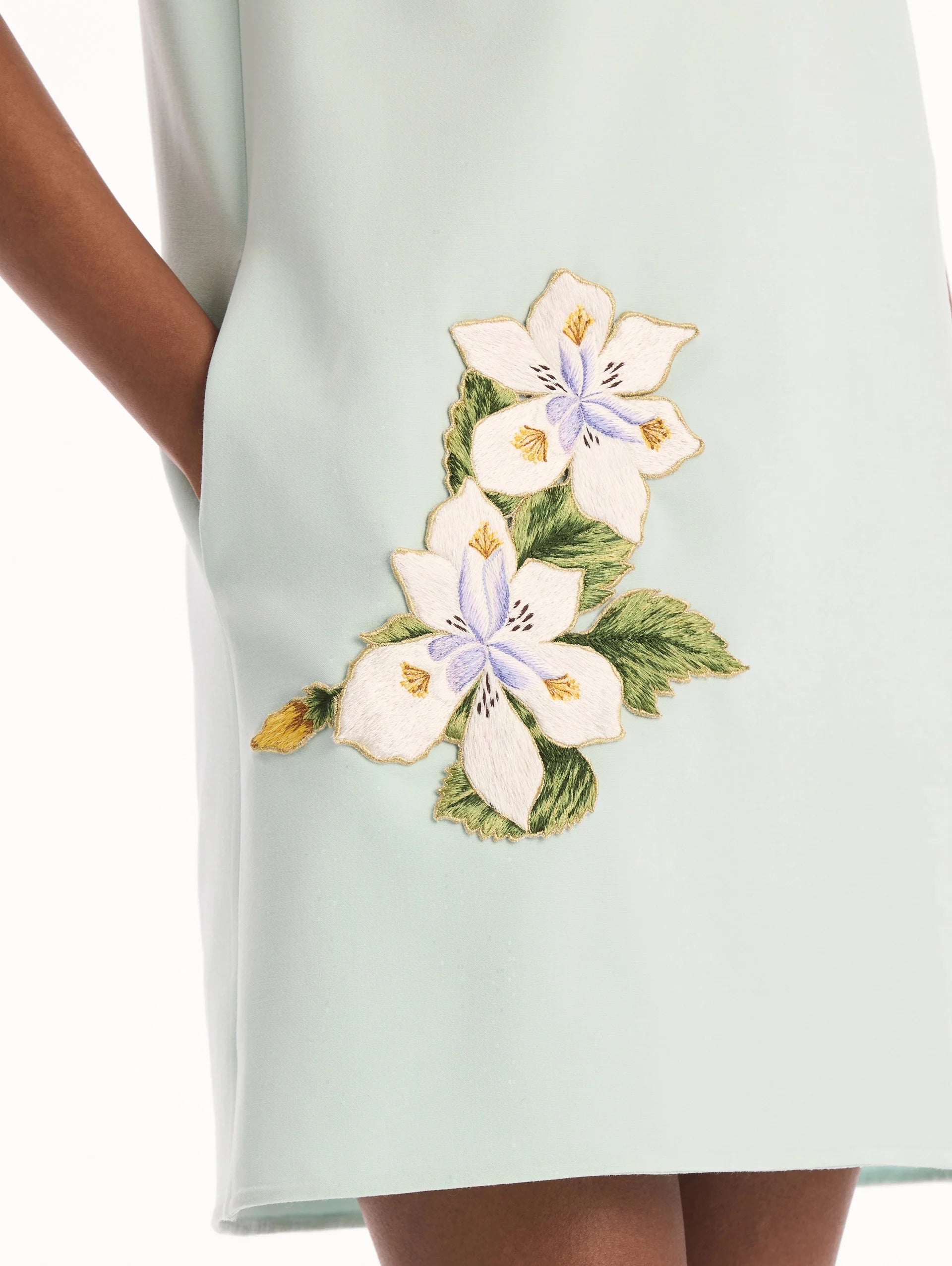 DOMINICAN MIXED FLORAL THREADWORK SHIFT DRESS