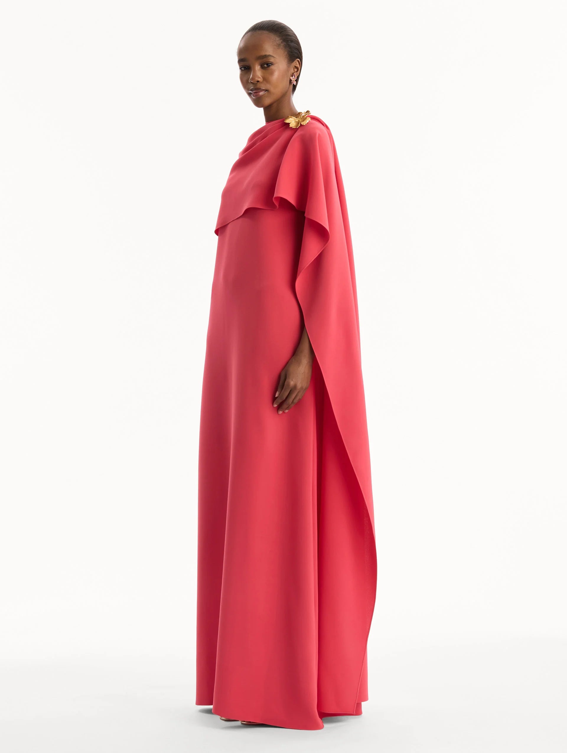 HIBISCUS BROOCH GEORGETTE CAFTAN