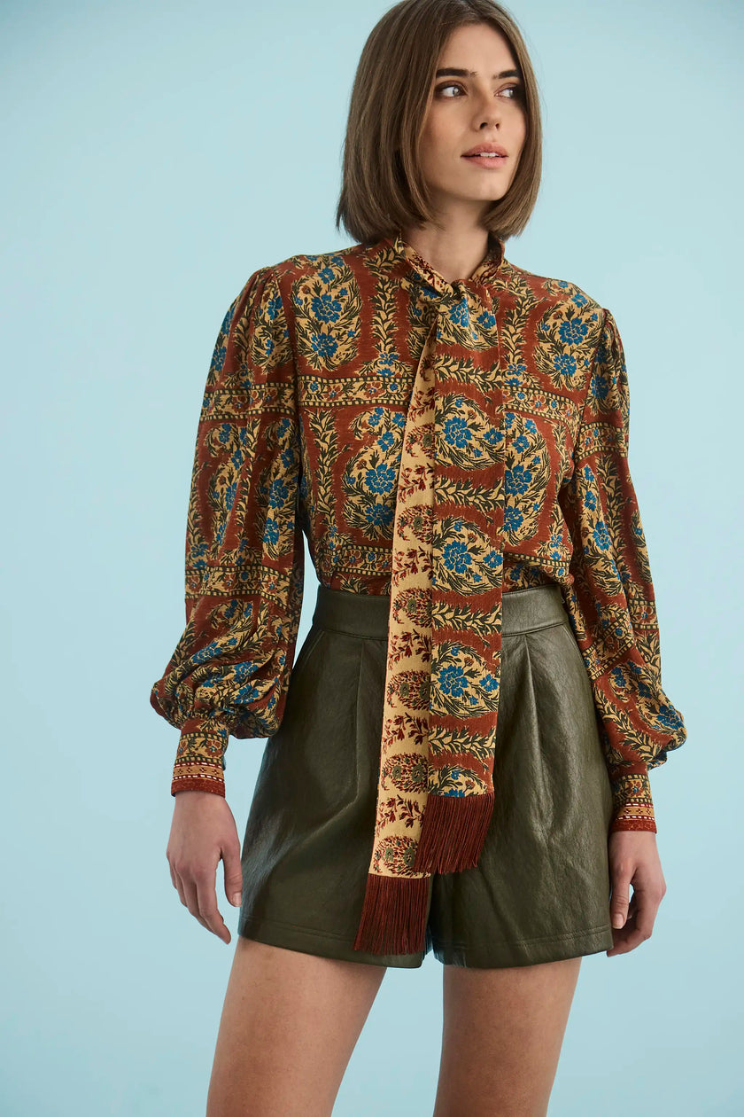 KARIS BLOUSE IN AMBER GLEN BROWN