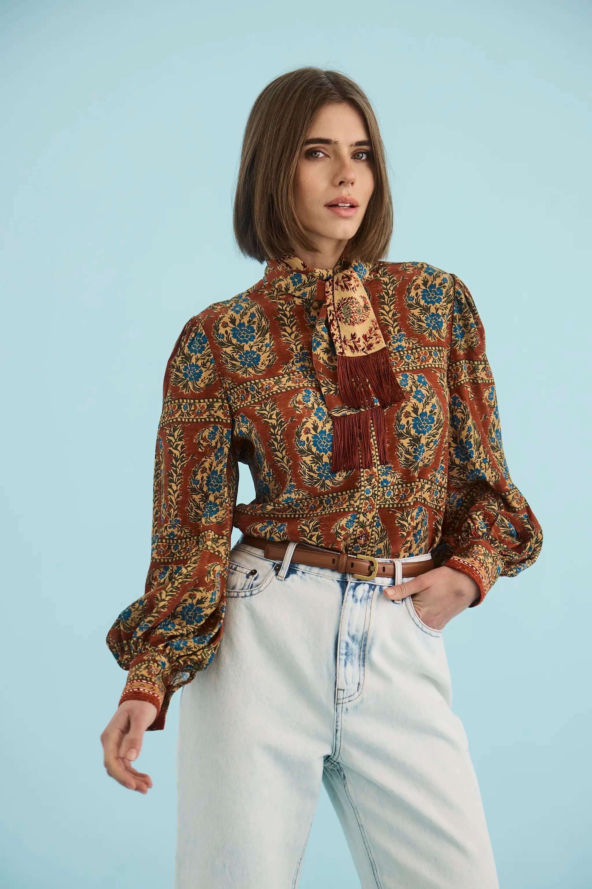 KARIS BLOUSE IN AMBER GLEN BROWN