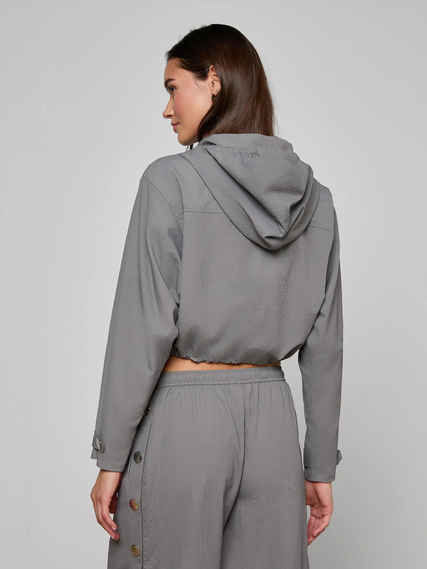 BRONWYN CROPPED WINDBREAKER IN MEDIUM GREY