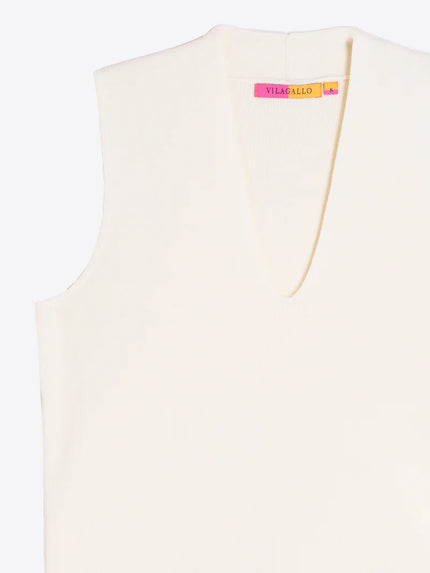 RAW KNIT TOP WITH VNECK