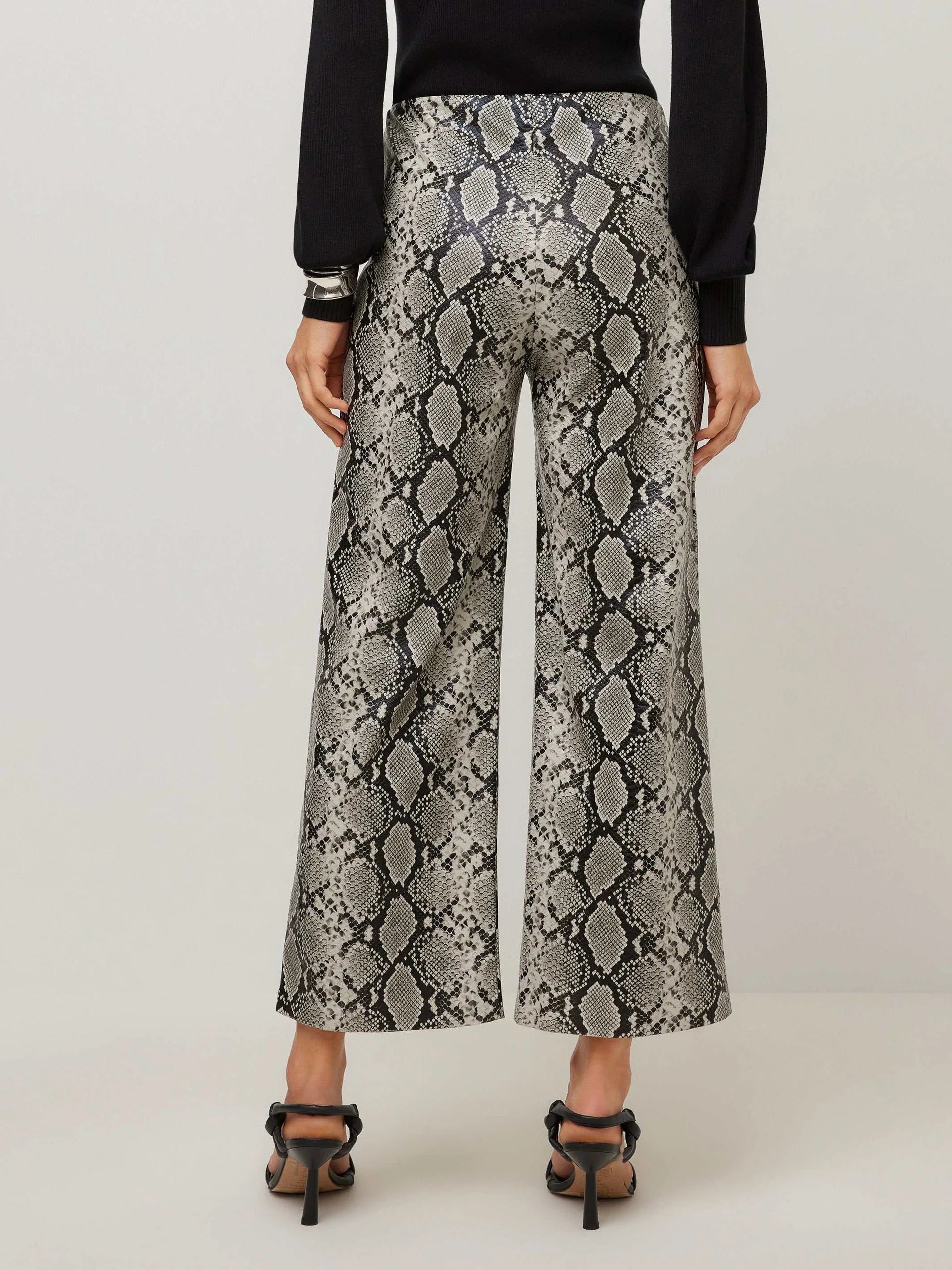KELLY FAUX LEATHER CROPPED PANTS