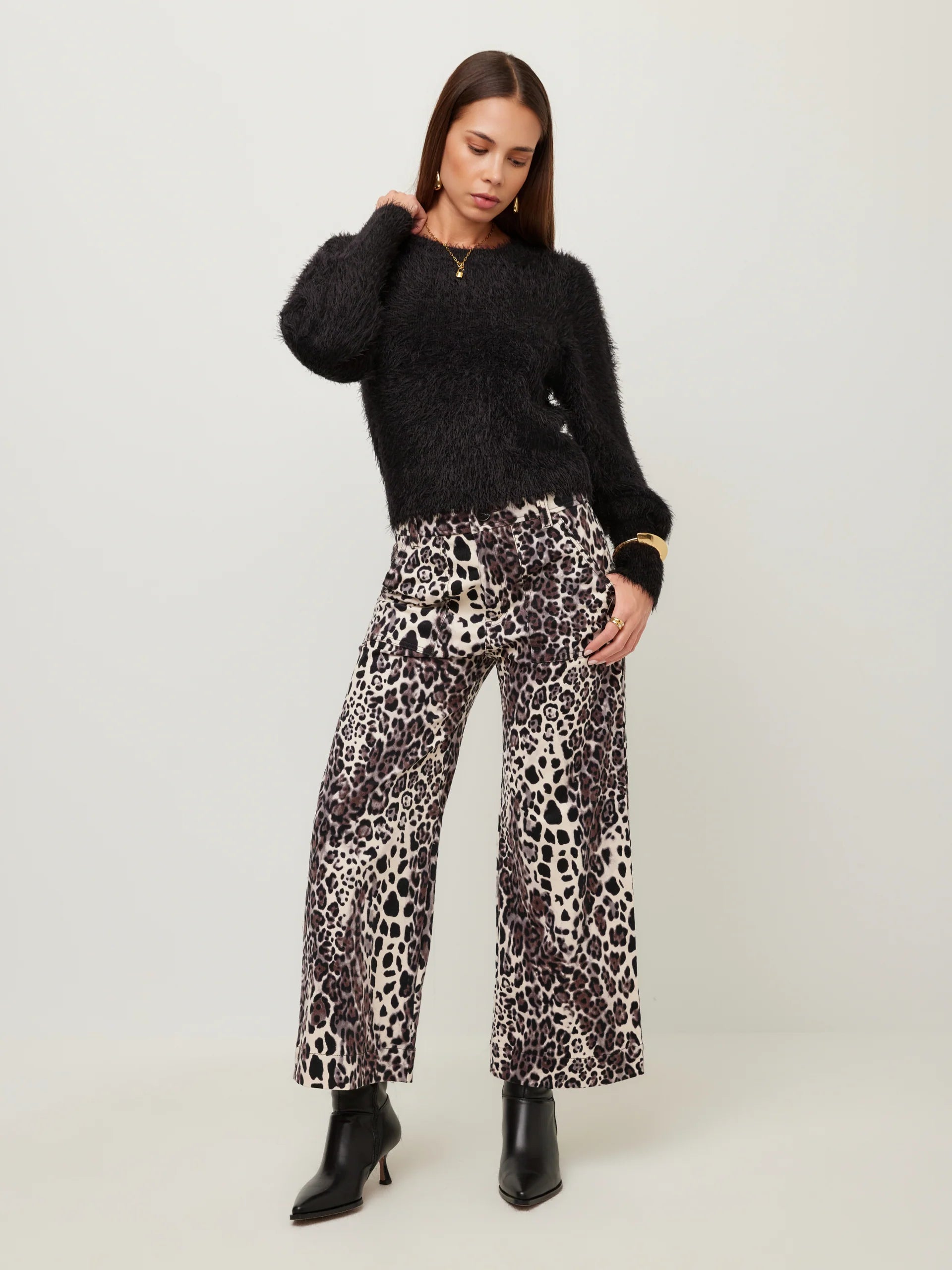 RYLEE CROPPED PANTS IN ANIMAL PRINT